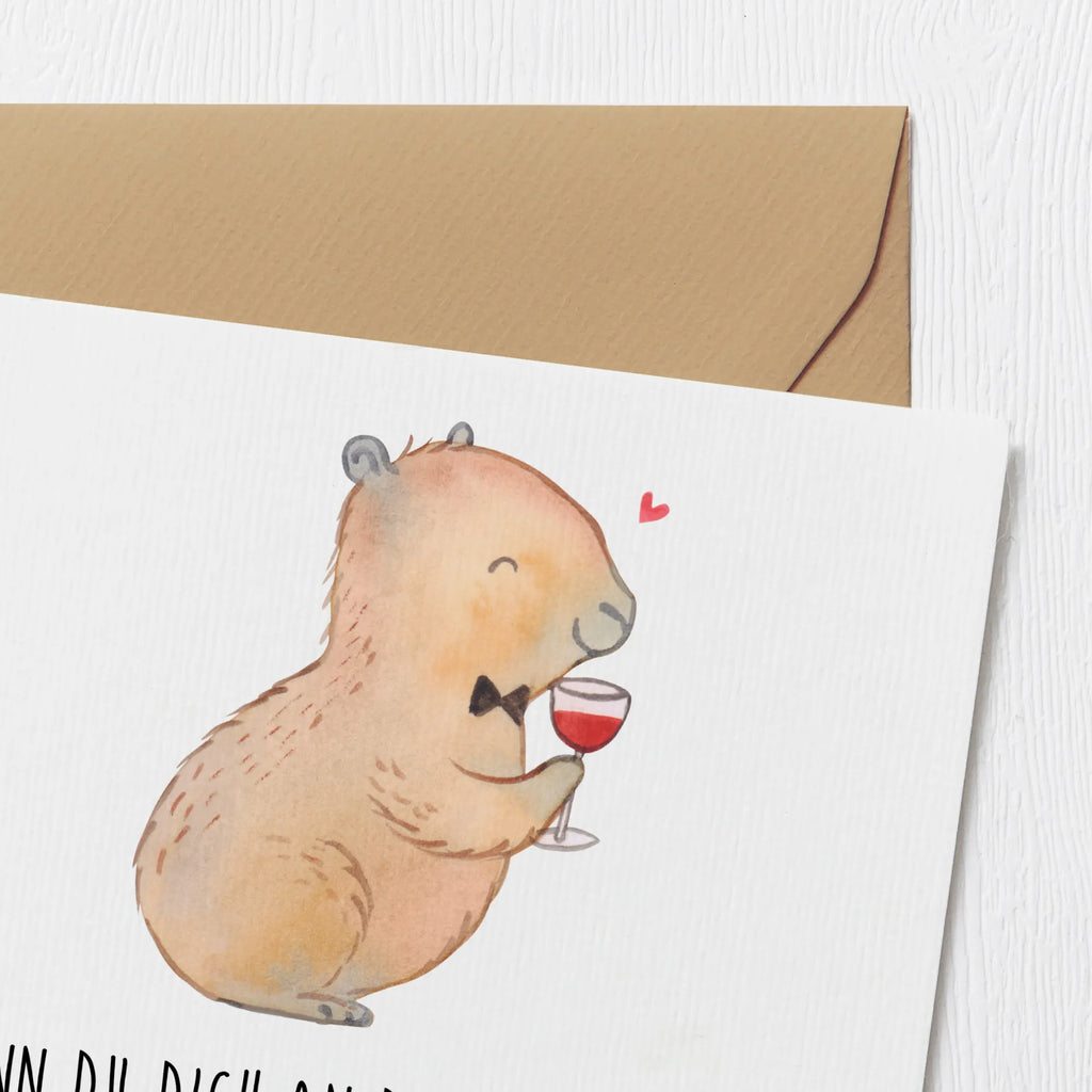 Deluxe Karte Capybara Wein faltkarte, Glückwunschkarte, anlasskarte, Klappkarte, Grußkarte, doppelkarte, Lustige Sprüche, Tiere, Tiermotive, Gute Laune, Adrette Tiere, Wein Spaßbild, Geschenk für Weinkenner, Panda Handzeichnung, Weinliebhaber Geschenk, Stilvolles Capybara, Handgezeichnetes Capybara, Weintrinkendes Nagetier, Capybara Zeichnung, Capybara Kunstwerk, Liebe Zum Wein Spruch, Heiterer Capybara, Capybara Weinflasche