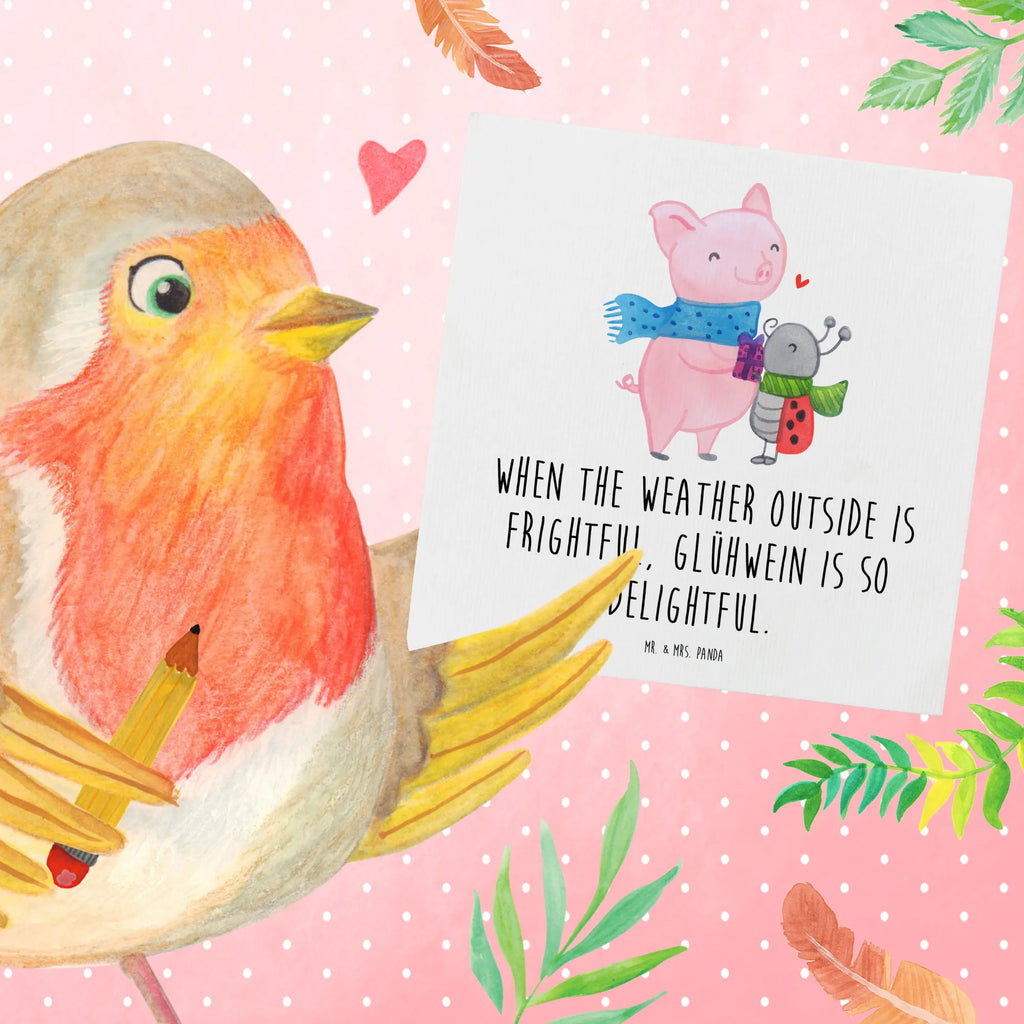 Deluxe Card Glow Pig Snuggle Hochzeitskarte, Hochwertige Grußkarte, Klappkarte, Grußkarte, Karte, Hochwertige Klappkarte, Geburtstagskarte, Glückwunschkarte, Einladungskarte, Winter, Weihnachten, Weihnachtsdeko, Nikolaus, Advent, Heiligabend, Wintermotiv, Marienkäfer in Winterkleidung, Süßer Marienkäfer gibt Geschenk, Winterlicher Glühwein Spruch, Kreatives Glühschwein Design, Smörle der stolze Marienkäfer, Romantische Geschenkidee Glühwein, Glühwein ist köstlich Spruch, Handgezeichnetes Glühschwein, Herzliches Marienkäfer Motiv, Glühwein Liebhaber Geschenk