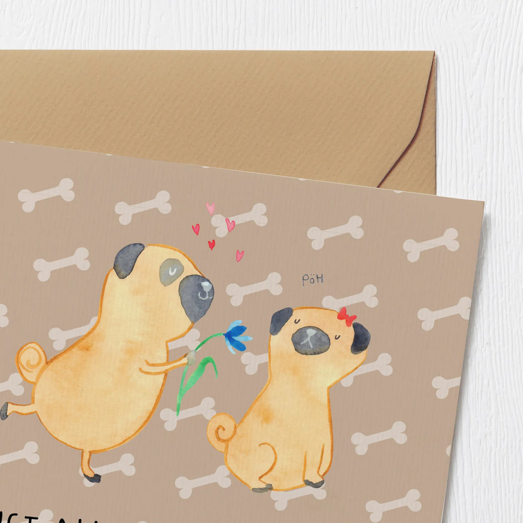 Deluxe Karte Mops Verliebt Grußkarte, Hochwertige Grußkarte, Einladungskarte, Karte, Hochzeitskarte, Klappkarte, Geburtstagskarte, Hochwertige Klappkarte, Glückwunschkarte, Hund, Hundemotiv, Haustier, Hunderasse, Tierliebhaber, Hundebesitzer, Sprüche, Geschenk Freund, Möpse, Liebe, Mops, verliebt, Liebesspruch. Verlobt, Partner, Hundeliebe