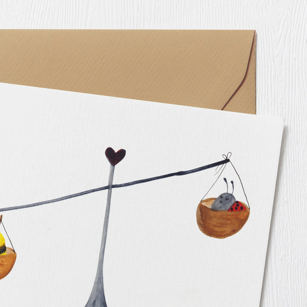 Deluxe Card Star sign Scale Klappkarte, Karte, Einladungskarte, Grußkarte, Glückwunschkarte, Hochwertige Klappkarte, Geburtstagskarte, Hochwertige Grußkarte, Hochzeitskarte, Tierkreiszeichen, Sternzeichen, Horoskop, Astrologie, Aszendent, Geschenk September, Waage, Geschenk Oktober, Waage Geschenk, Waage Sternzeichen, Biene, Geburtstag Oktober, Gleichgewicht, Marienkäfer, Hummel, Geburtstag September