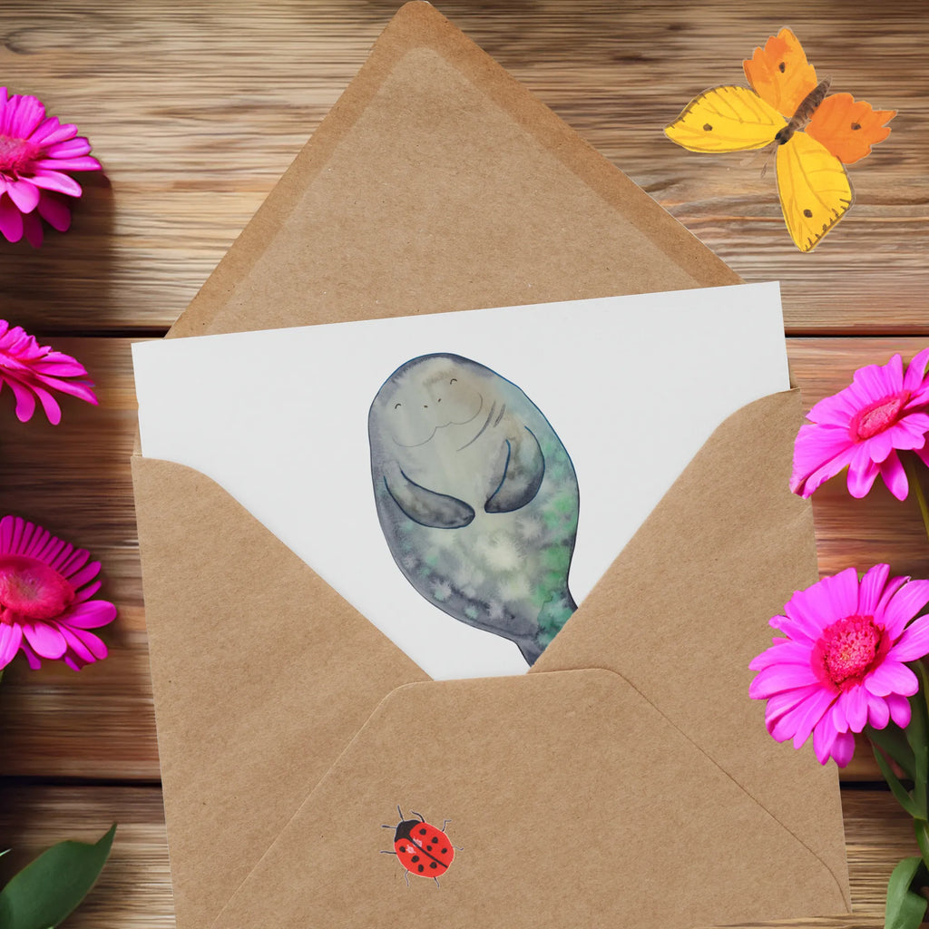 Deluxe Card manatee happy Hochwertige Grußkarte, Hochwertige Klappkarte, Grußkarte, Klappkarte, Glückwunschkarte, Karte, Einladungskarte, Hochzeitskarte, Geburtstagskarte, Meerestiere, Meer, Urlaub, Liebeskummer, Freundin, Seekühe, Selbstliebe, Neuanfang, Seekuh, Respekt, Neustart, Zufrieden, Achtsamkeit