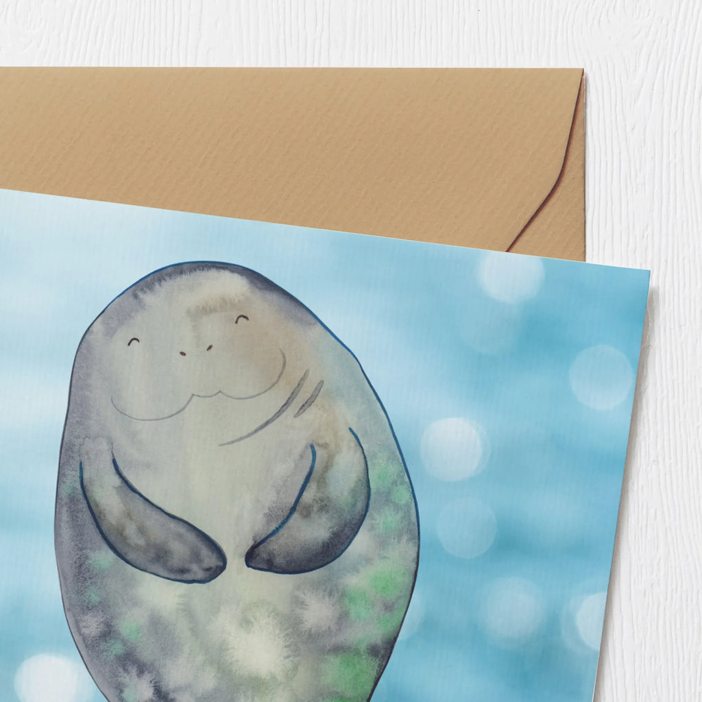 Deluxe Card manatee happy Hochwertige Grußkarte, Hochwertige Klappkarte, Grußkarte, Klappkarte, Glückwunschkarte, Karte, Einladungskarte, Hochzeitskarte, Geburtstagskarte, Meerestiere, Meer, Urlaub, Liebeskummer, Freundin, Seekühe, Selbstliebe, Neuanfang, Seekuh, Respekt, Neustart, Zufrieden, Achtsamkeit