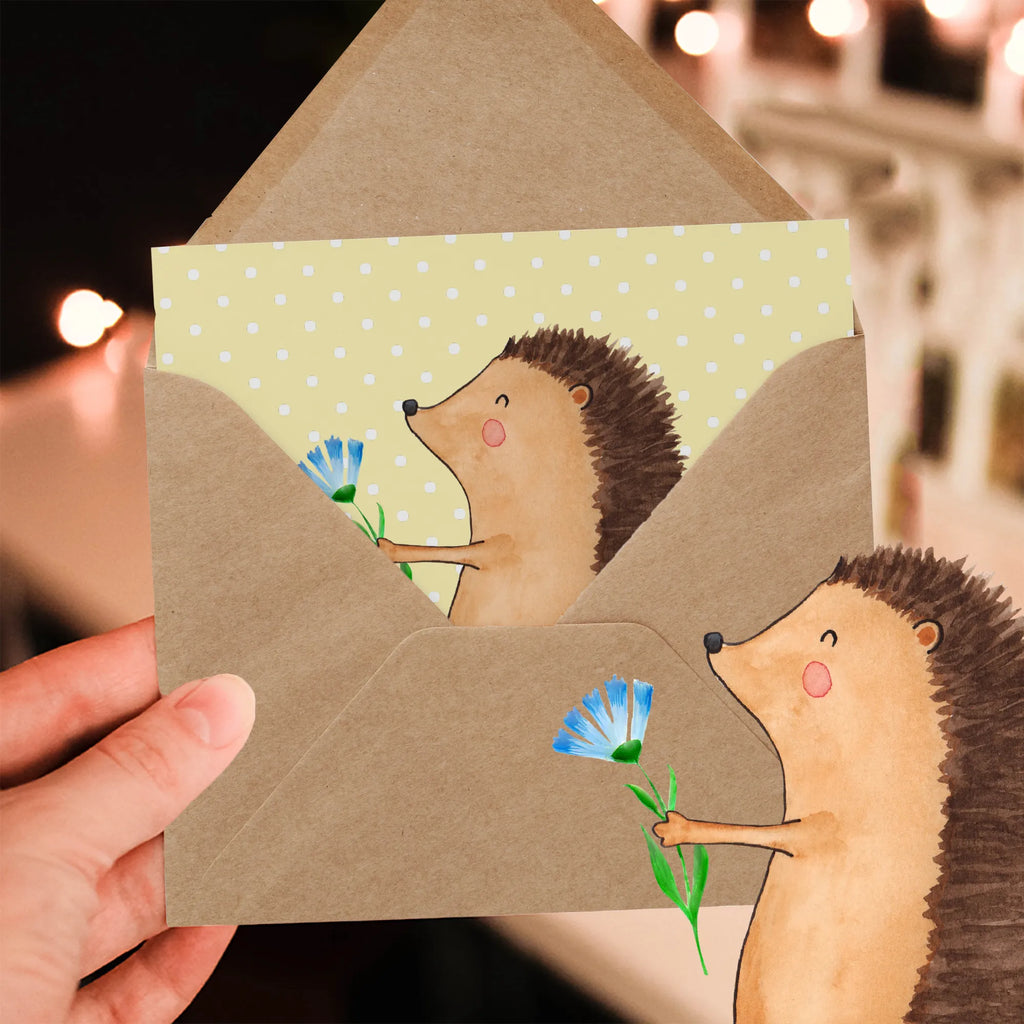 Deluxe Karte Igel Blumen Klappkarte, Geburtstagskarte, Glückwunschkarte, Karte, Hochzeitskarte, Hochwertige Klappkarte, Hochwertige Grußkarte, Grußkarte, Einladungskarte, Tiermotive, Gute Laune, lustige Sprüche, Tiere, Krankheit, Besuch, krank, Igel, Krankenhaus, Gute Besserung, Genesungswünsche