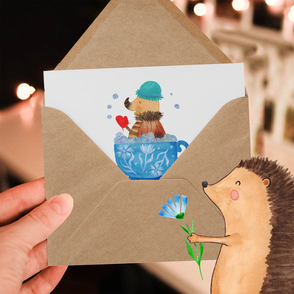 Deluxe Karte Nachtfalter Schaumbad Einladungskarte, Hochzeitskarte, Hochwertige Klappkarte, Hochwertige Grußkarte, Grußkarte, Geburtstagskarte, Glückwunschkarte, Karte, Klappkarte, Tiermotive, Gute Laune, lustige Sprüche, Tiere, Schaumbad, Tasse, Bad, Träumen, WC, Ziele, Zeitmanagement, Badezimmerdeko, Baden, verträumt, Nachtfalter, Badezimmer