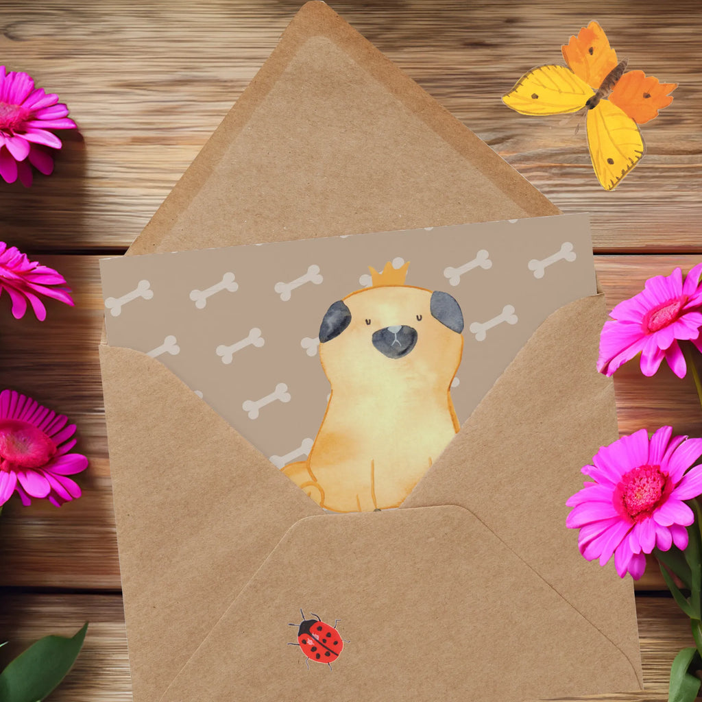 Deluxe Karte Mops Krone Hochwertige Grußkarte, Grußkarte, Glückwunschkarte, Karte, Geburtstagskarte, Klappkarte, Einladungskarte, Hochwertige Klappkarte, Hochzeitskarte, Hund, Hundemotiv, Haustier, Hunderasse, Tierliebhaber, Hundebesitzer, Sprüche, allergisch, Mops, Hundebesitzer. Spruch, lustig, kinderlos, Hausregel