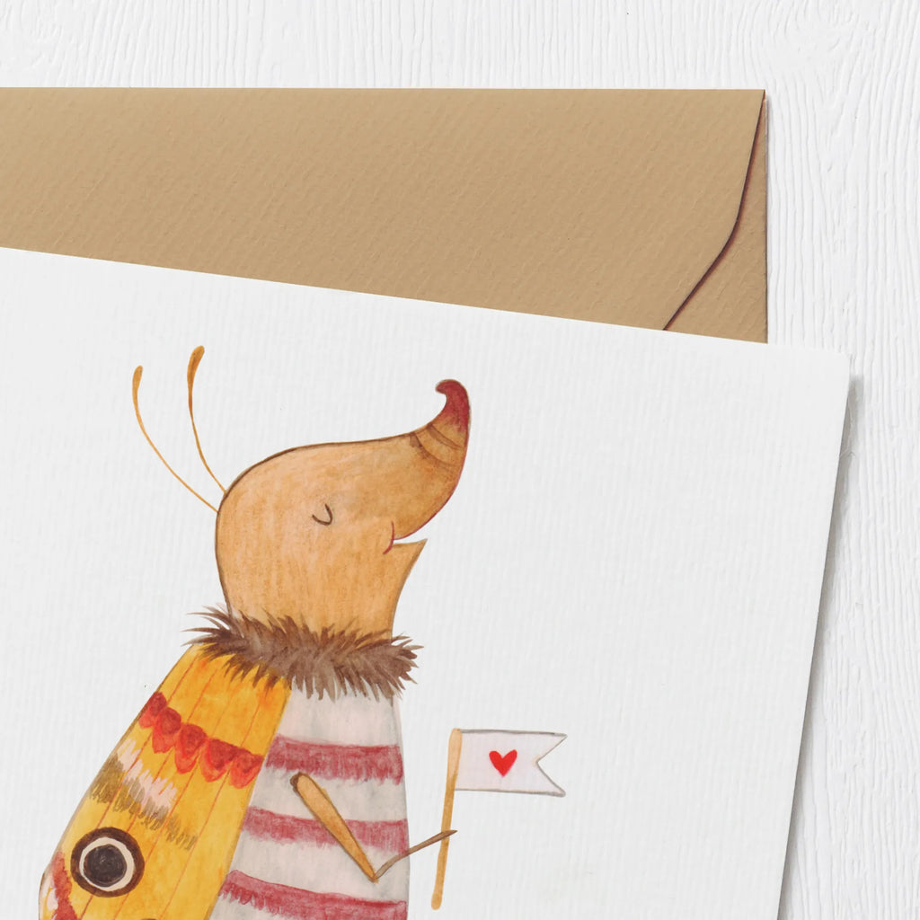 Deluxe Karte Nachtfalter Fähnchen Karte, Hochwertige Klappkarte, Geburtstagskarte, Glückwunschkarte, Einladungskarte, Klappkarte, Grußkarte, Hochwertige Grußkarte, Hochzeitskarte, Tiermotive, Gute Laune, lustige Sprüche, Tiere, Nachtfalter, Spruch lustig, Spruch witzig, Was kostet die Welt, Käfer, niedlich, Küche Deko, süß