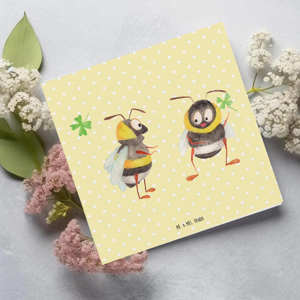 Deluxe Card bumblebees shamrock Einladungskarte, Hochwertige Klappkarte, Glückwunschkarte, Hochzeitskarte, Hochwertige Grußkarte, Geburtstagskarte, Grußkarte, Karte, Klappkarte, Tiermotive, Gute Laune, lustige Sprüche, Tiere, Biene Deko, Spruch positiv, glücklich werden, Spruch schön, Spruch fröhlich, glücklich sein, Hummel, Biene