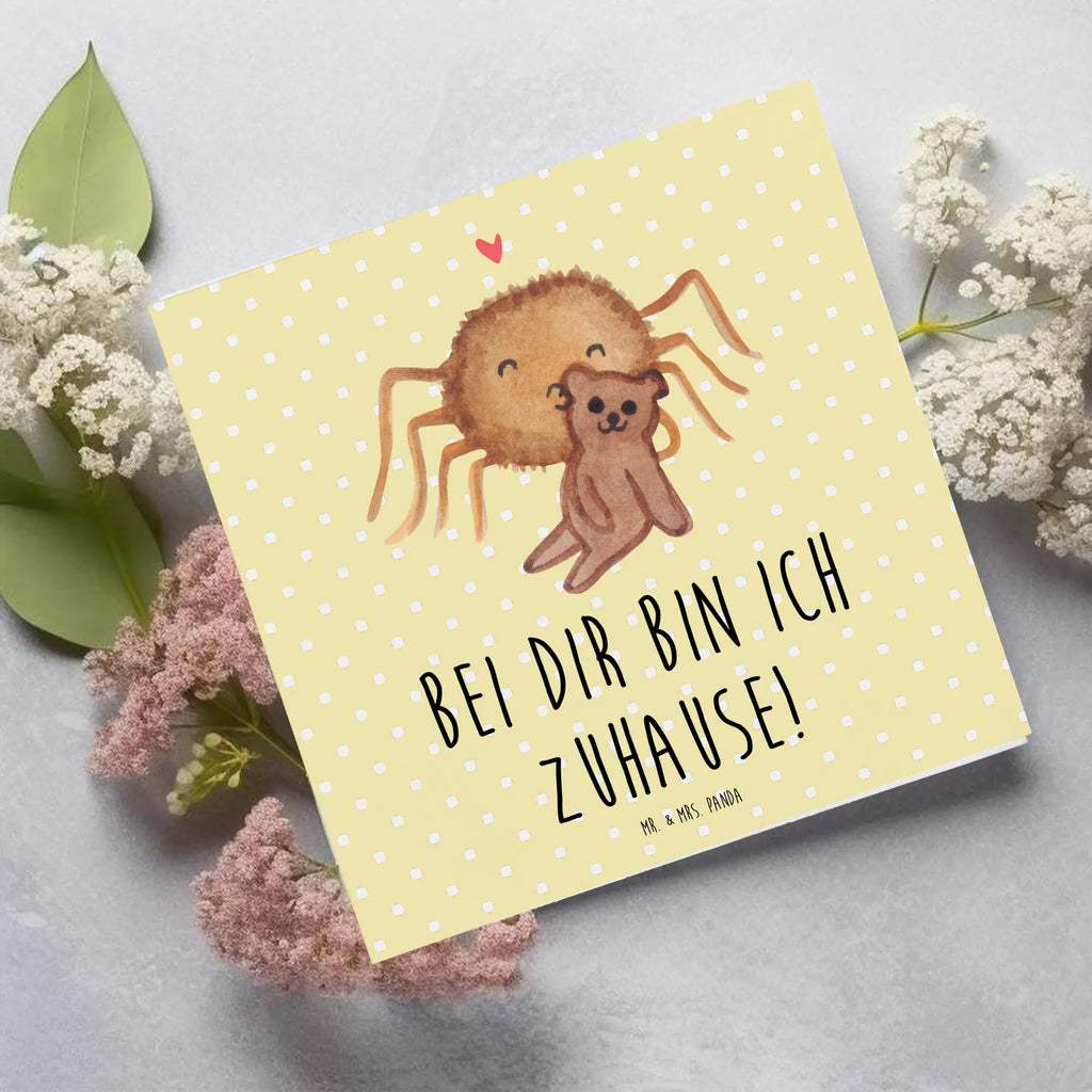 Deluxe Karte Spinne Agathe Teddy Grußkarte, Hochzeitskarte, Einladungskarte, Glückwunschkarte, Klappkarte, Hochwertige Klappkarte, Geburtstagskarte, Karte, Hochwertige Grußkarte, Spinne Agathe, Spinne, Agathe, Videos, Merchandise, Liebesbeweis, Verliebt, Liebesgeschenk, Dankeschön, Teddy, Freundschaft, Treue, Miteinander