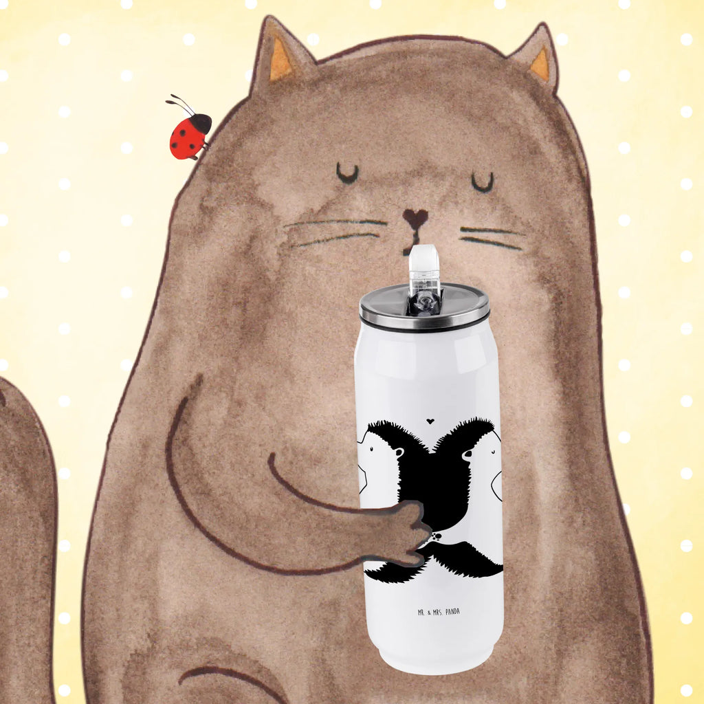Getränkedosen Trinkflasche Igel händchenhaltend Mehrwegdose, Umweltfreundliche Trinkflasche, Trinkflasche Für Kinder, Dose Für Getränke, Sportflasche, Design Trinkflasche, Getränkedose Mit Screw-Cap, Slim-Dose, Aluminium Trinkflasche, Trinkflasche Für Reisen, BPA-freie Trinkflasche, Trinkflasche Mit Strohhalm, Getränke-Canister, Fitnessflasche, Wiederverwendbare Trinkflasche, Getränkedosen, Energy-Drink-Dose, Auslaufsichere Trinkflasche, Kunststoff Trinkflasche, Nachhaltige Trinkflasche, Trinkflasche Für Sport, Spülmaschinenfeste Trinkflasche, Glas Trinkflasche, Mini-Dose, Edelstahl Trinkflasche, Einwegdose, Outdoorflasche, Getränkedose 330 ml, Isolierflasche, Bierdose, Thermoflasche, Wasserflasche, Getränkedose, Trinkflasche Für Büro, Fahrradflasche, Softdrinkdose, Getränkedose 500 ml, Trinkflasche Für Schule, Cola-Dose, Trinkflasche Mit Deckel, Aluminiumdose, Trinkflasche, Liebe, Partner, Freund, Freundin, Ehemann, Ehefrau, Heiraten, Verlobung, Heiratsantrag, Liebesgeschenk, Jahrestag, Hocheitstag, Hochzeit, Gemeinsamkeit, Liebesbeweis, Hand in Hand, große Liebe, Geschenk für zwei, Love, Igelliebe, Lieblingsmensch, Igel, Liebesbotschaft