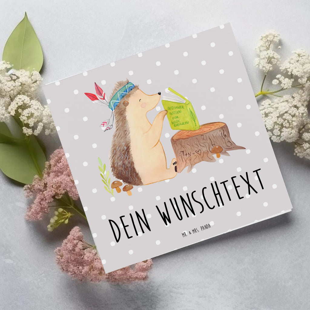 Personalized Deluxe Card Hedgehog feather headdress Personalisierte Einladungskarte, Grußkarte als Geldgeschenk, Personalisierte Hochzeitskarte, Personalisierte Geburtstagskarte, Personalisierte Grußkarte, Grußkarte mit Namen, Personalisiertere Klappkarte, Grußkarte mit persönlichen Nachrichten, Personalisierte Glückwunschkarte, Grußkarte selber drucken, Grußkarten personalisiert, Personalisierte Karte, Grußkarte selbst gestalten, Waldtiere, Tiere, Igel, Indianer, Camping, Abenteuer, Lagerfeuer