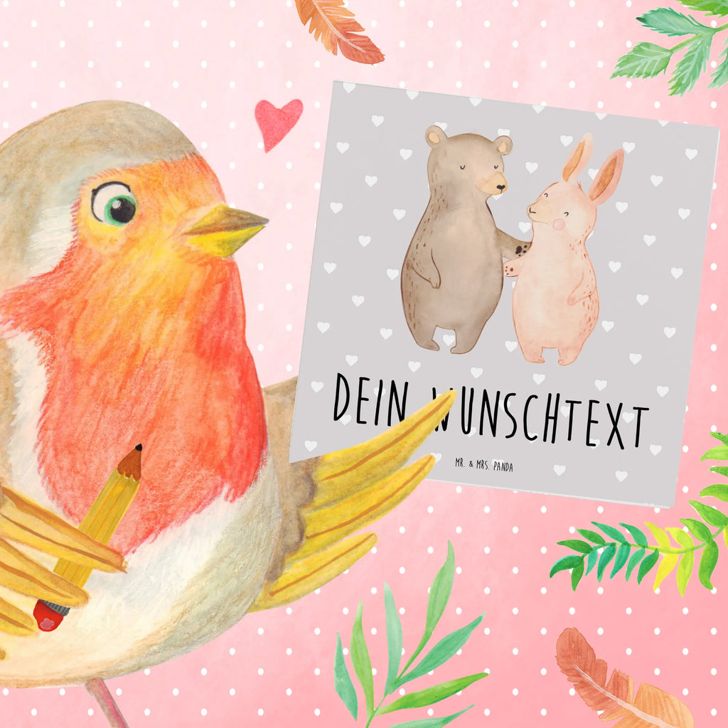 Personalisierte Deluxe Karte Bär und Hase Umarmen Personalisierte Karte, Personalisierte Glückwunschkarte, Grußkarte mit Namen, Personalisierte Hochzeitskarte, Personalisierte Einladungskarte, Grußkarten personalisiert, Grußkarte mit persönlichen Nachrichten, Personalisiertere Klappkarte, Personalisierte Geburtstagskarte, Personalisierte Grußkarte, Grußkarte als Geldgeschenk, Grußkarte selbst gestalten, Grußkarte selber drucken, Liebe, Partner, Freund, Freundin, Ehemann, Ehefrau, Heiraten, Verlobung, Heiratsantrag, Liebesgeschenk, Jahrestag, Hocheitstag, Hase, bester Freund, Freunde, Bärchen, best friends, Bär