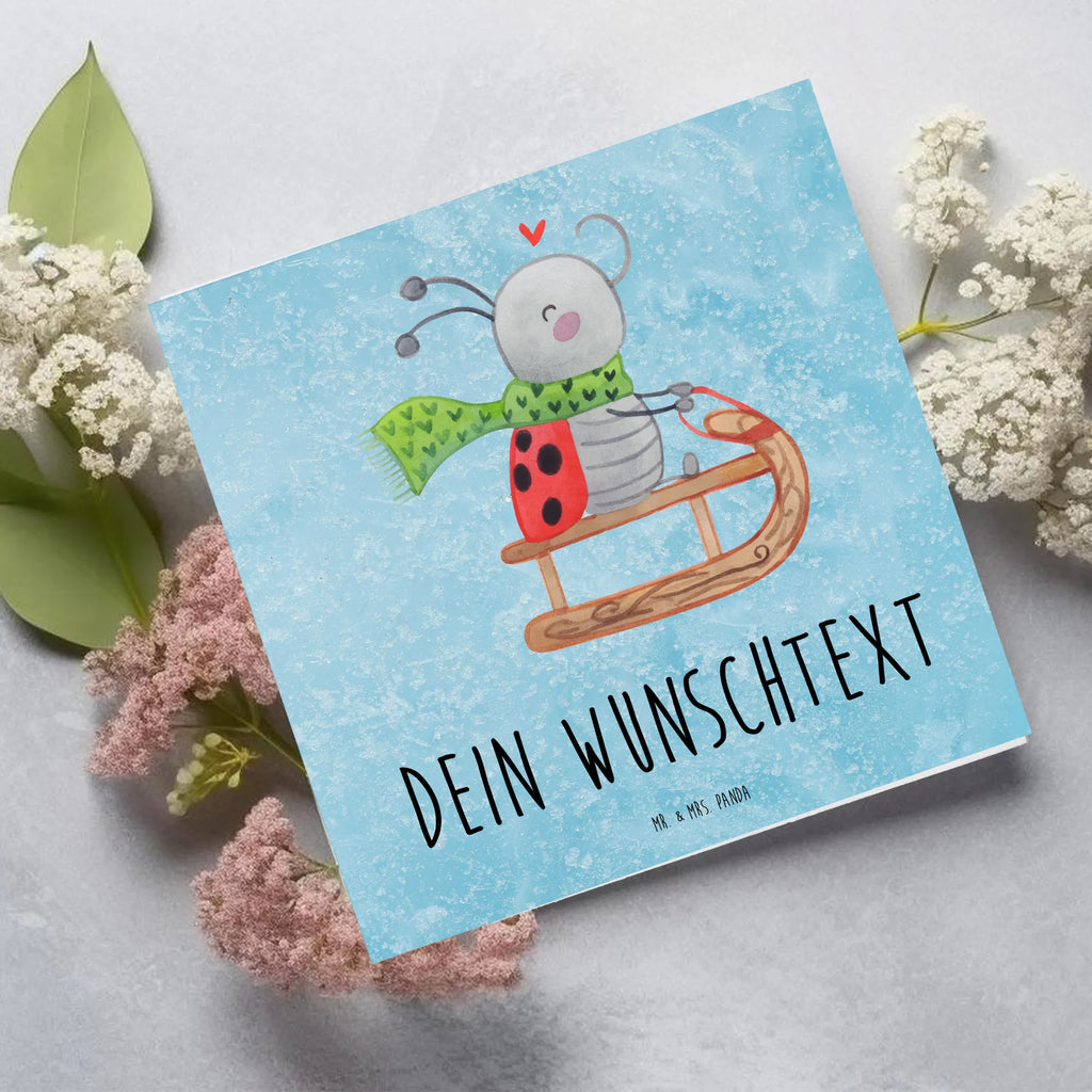 Personalisierte Deluxe Karte Smörle Rodeln Personalisierte Geburtstagskarte, Personalisierte Hochzeitskarte, Personalisierte Glückwunschkarte, Personalisierte Karte, Personalisierte Einladungskarte, Grußkarte mit Namen, Grußkarte selber drucken, Grußkarte mit persönlichen Nachrichten, Grußkarte selbst gestalten, Personalisierte Grußkarte, Grußkarten personalisiert, Personalisiertere Klappkarte, Grußkarte als Geldgeschenk, Winter, Weihnachten, Weihnachtsdeko, Nikolaus, Advent, Heiligabend, Wintermotiv, Smörle, Schlittenfahren, Marzipan