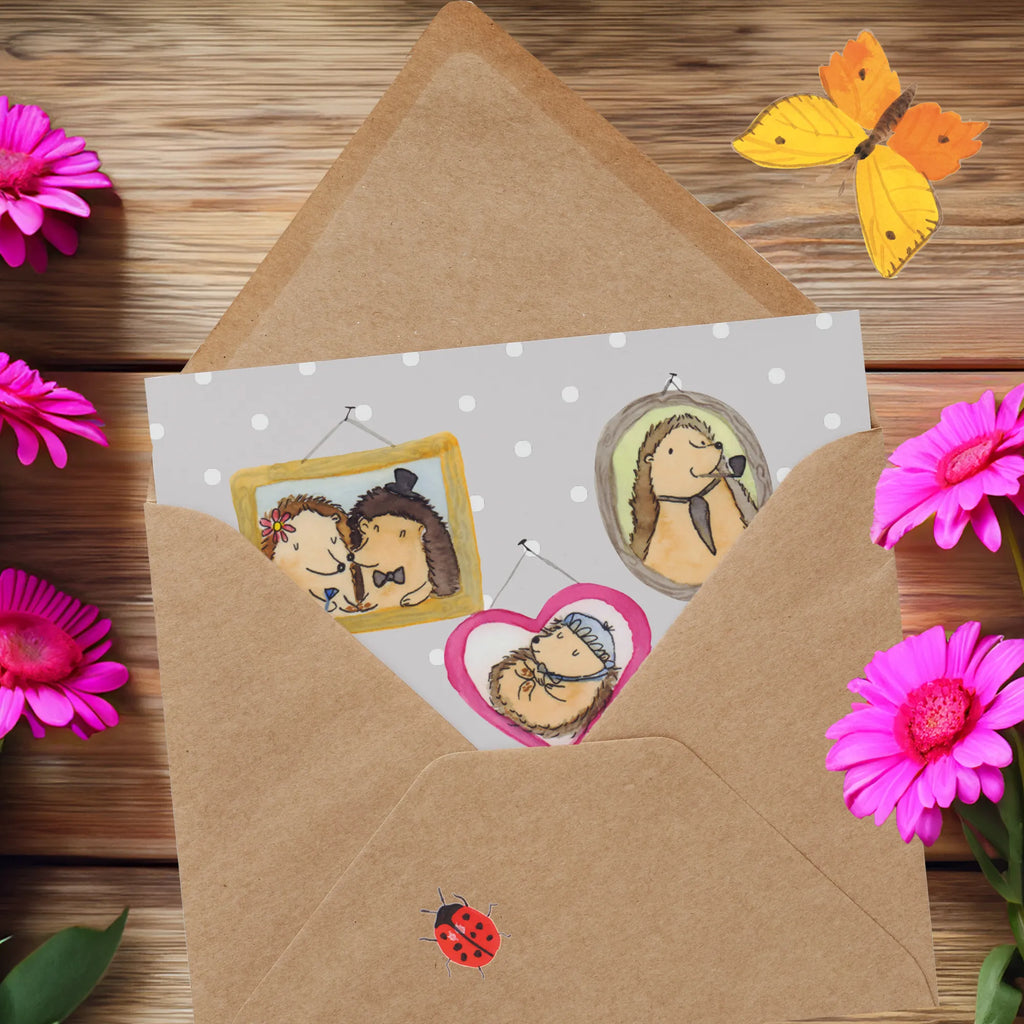 Personalized Deluxe Card Hedgehog family Personalisierte Geburtstagskarte, Grußkarten personalisiert, Personalisierte Hochzeitskarte, Grußkarte als Geldgeschenk, Personalisierte Einladungskarte, Grußkarte selber drucken, Grußkarte selbst gestalten, Personalisierte Karte, Personalisiertere Klappkarte, Grußkarte mit persönlichen Nachrichten, Personalisierte Glückwunschkarte, Grußkarte mit Namen, Personalisierte Grußkarte, Familie, Vatertag, Muttertag, Bruder, Schwester, Mama, Papa, Oma, Opa, Bilder, Zusammenhalt, Liebe, Igel, Glück