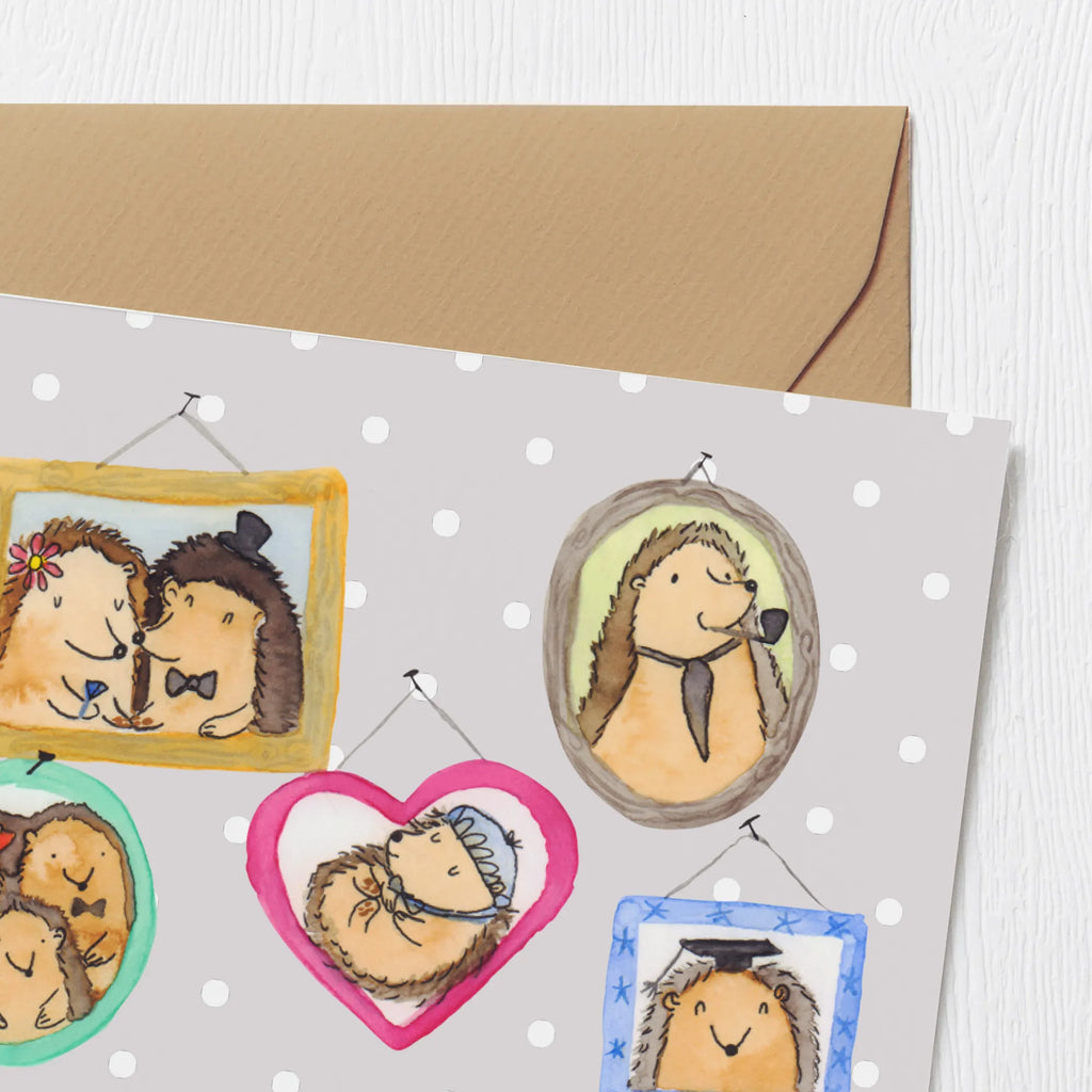 Personalized Deluxe Card Hedgehog family Personalisierte Geburtstagskarte, Grußkarten personalisiert, Personalisierte Hochzeitskarte, Grußkarte als Geldgeschenk, Personalisierte Einladungskarte, Grußkarte selber drucken, Grußkarte selbst gestalten, Personalisierte Karte, Personalisiertere Klappkarte, Grußkarte mit persönlichen Nachrichten, Personalisierte Glückwunschkarte, Grußkarte mit Namen, Personalisierte Grußkarte, Familie, Vatertag, Muttertag, Bruder, Schwester, Mama, Papa, Oma, Opa, Bilder, Zusammenhalt, Liebe, Igel, Glück