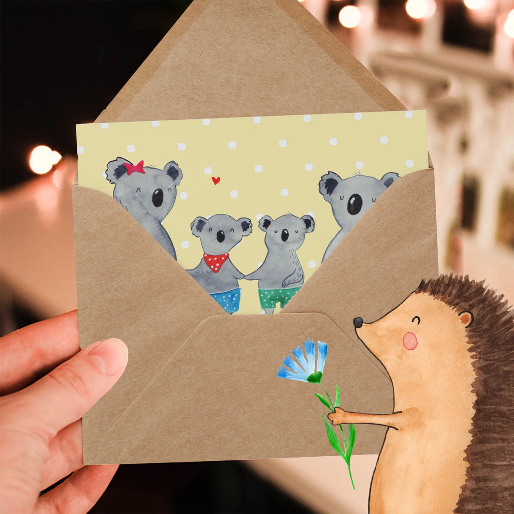 Personalisierte Deluxe Karte Koala Familie zwei Grußkarte als Geldgeschenk, Personalisierte Geburtstagskarte, Personalisierte Glückwunschkarte, Personalisierte Hochzeitskarte, Grußkarte mit persönlichen Nachrichten, Grußkarte selbst gestalten, Grußkarten personalisiert, Personalisierte Einladungskarte, Personalisiertere Klappkarte, Grußkarte mit Namen, Personalisierte Karte, Personalisierte Grußkarte, Grußkarte selber drucken, Familie, Vatertag, Muttertag, Bruder, Schwester, Mama, Papa, Oma, Opa, Koalabär, Lieblingsfamilie, Koalafamilie, Familienleben, beste Familie, Koala, Familienzeit