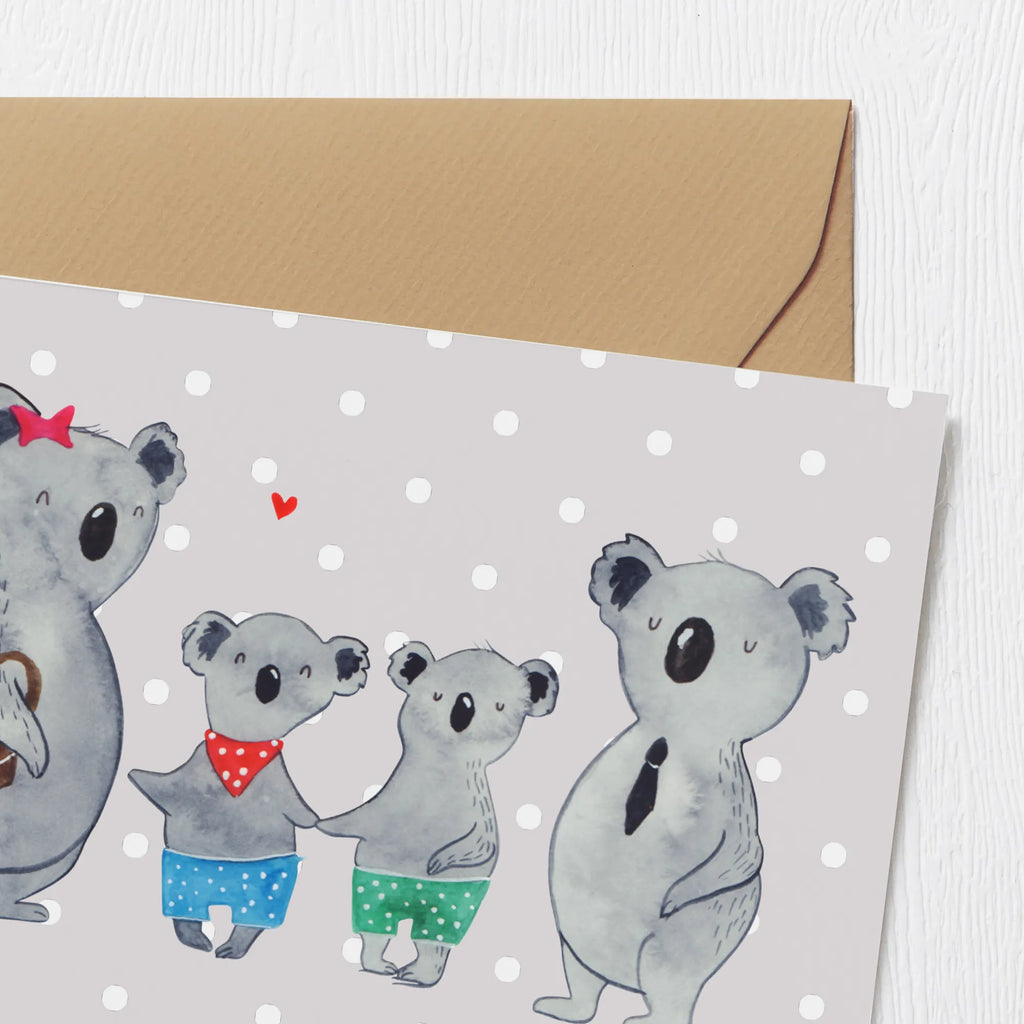 Personalisierte Deluxe Karte Koala Familie zwei Grußkarte als Geldgeschenk, Personalisierte Geburtstagskarte, Personalisierte Glückwunschkarte, Personalisierte Hochzeitskarte, Grußkarte mit persönlichen Nachrichten, Grußkarte selbst gestalten, Grußkarten personalisiert, Personalisierte Einladungskarte, Personalisiertere Klappkarte, Grußkarte mit Namen, Personalisierte Karte, Personalisierte Grußkarte, Grußkarte selber drucken, Familie, Vatertag, Muttertag, Bruder, Schwester, Mama, Papa, Oma, Opa, Koalabär, Lieblingsfamilie, Koalafamilie, Familienleben, beste Familie, Koala, Familienzeit