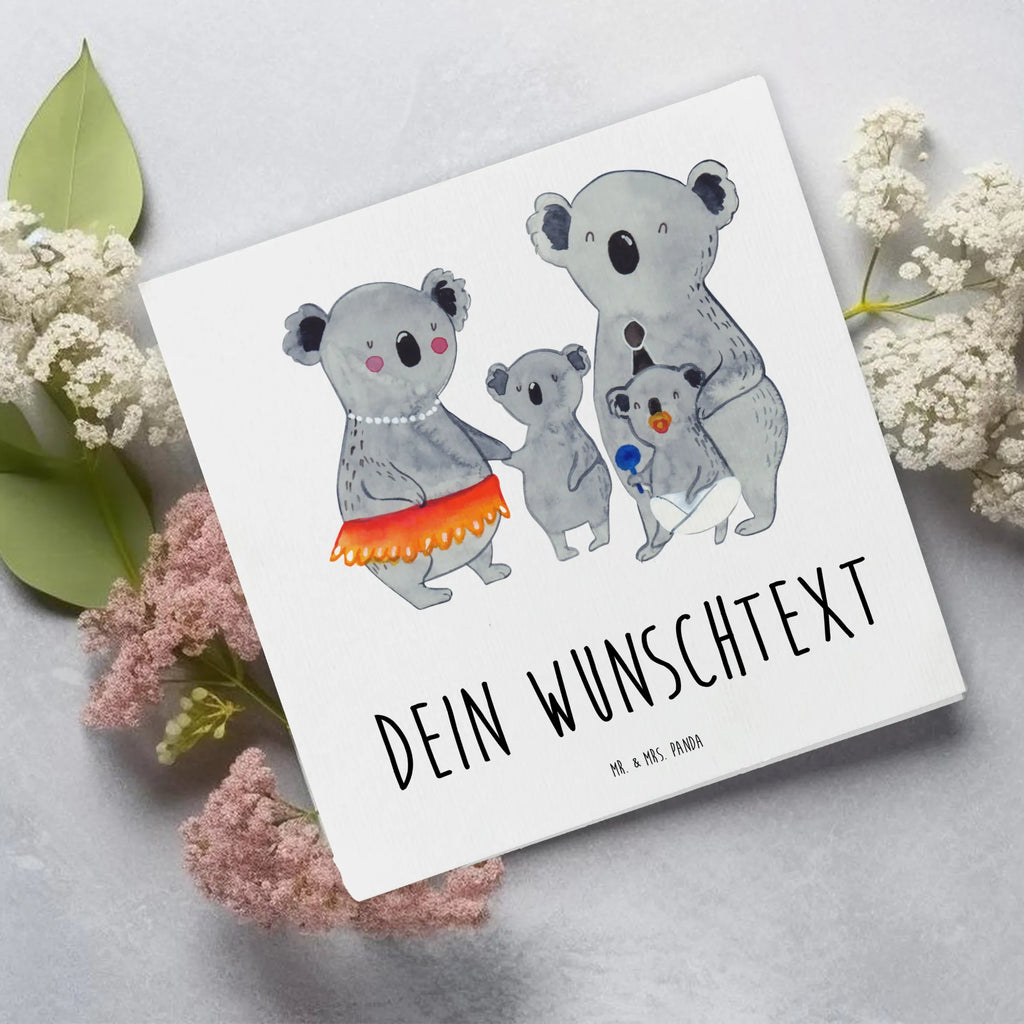 Personalized Deluxe Card Koala Family Personalisierte Karte, Personalisierte Geburtstagskarte, Grußkarte selber drucken, Grußkarte selbst gestalten, Personalisierte Grußkarte, Personalisiertere Klappkarte, Grußkarten personalisiert, Grußkarte als Geldgeschenk, Grußkarte mit Namen, Personalisierte Glückwunschkarte, Personalisierte Einladungskarte, Personalisierte Hochzeitskarte, Grußkarte mit persönlichen Nachrichten, Familie, Vatertag, Muttertag, Bruder, Schwester, Mama, Papa, Oma, Opa, Koala, Familienleben, Family, Geschwister, Koalas, Kinder