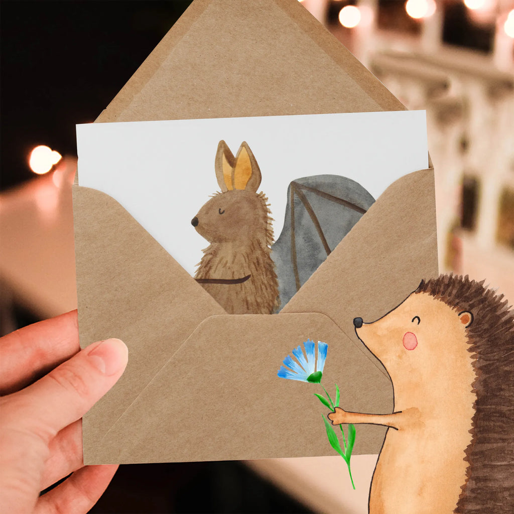 Personalisierte Deluxe Karte Fledermaus Sitzen Personalisierte Grußkarte, Grußkarte selbst gestalten, Grußkarten personalisiert, Personalisiertere Klappkarte, Personalisierte Glückwunschkarte, Personalisierte Geburtstagskarte, Grußkarte mit persönlichen Nachrichten, Personalisierte Karte, Grußkarte mit Namen, Grußkarte als Geldgeschenk, Personalisierte Einladungskarte, Grußkarte selber drucken, Personalisierte Hochzeitskarte, Tiermotive, Gute Laune, lustige Sprüche, Tiere, Motivation, Fledermaus, entspannen, Fledermäuse