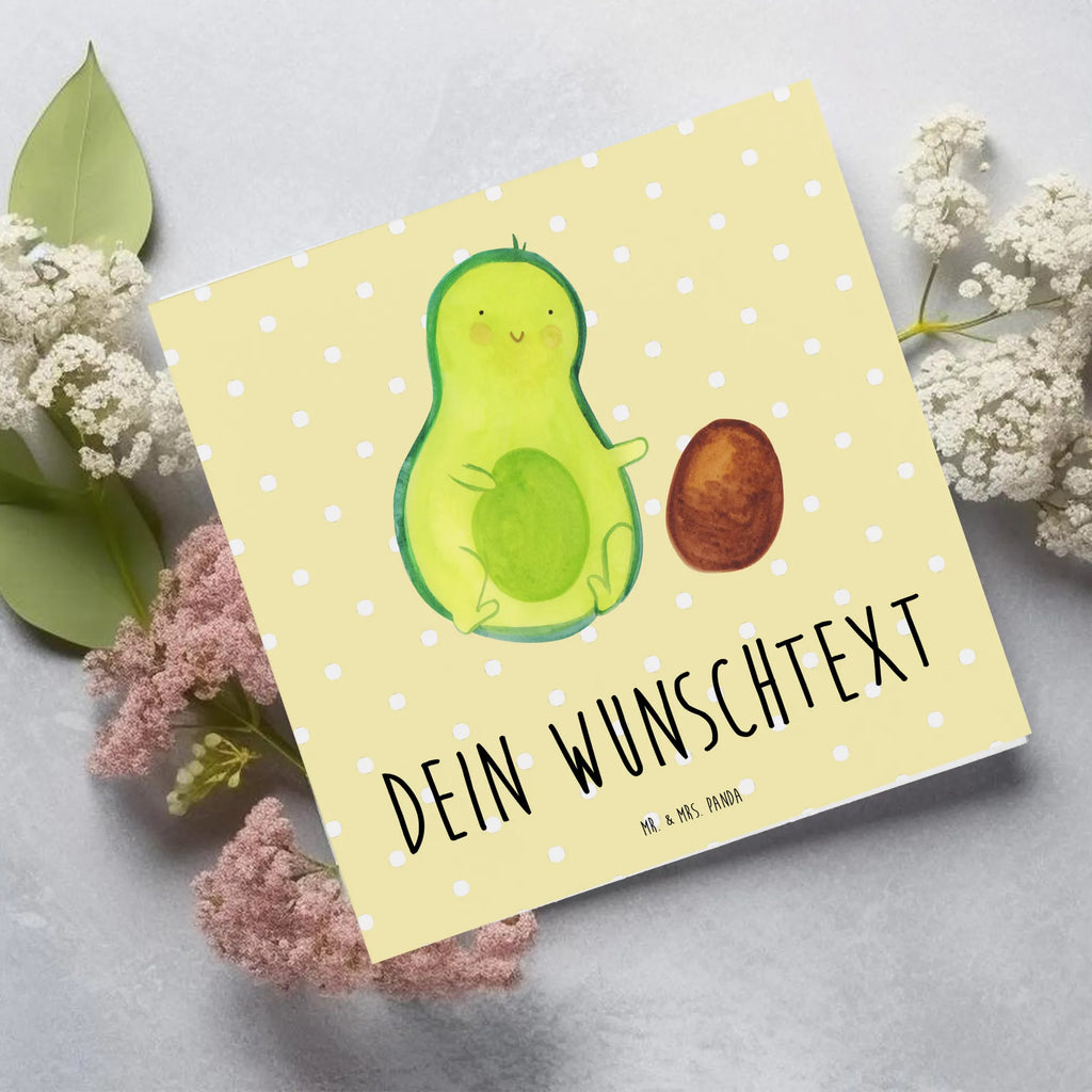 Personalisierte Deluxe Karte Avocado Kern rollt Grußkarte als Geldgeschenk, Grußkarte selber drucken, Grußkarte selbst gestalten, Grußkarte mit persönlichen Nachrichten, Grußkarten personalisiert, Personalisierte Glückwunschkarte, Personalisiertere Klappkarte, Personalisierte Geburtstagskarte, Personalisierte Einladungskarte, Personalisierte Hochzeitskarte, Personalisierte Karte, Personalisierte Grußkarte, Grußkarte mit Namen, Avocado, Veggie, Vegan, Gesund, Geburt, zur Geburt, Kind, Baby, Schwangerschaft, Liebe, Geburtstag, Babyparty, große Liebe, Schwanger, Säugling, Love, Avocados, erstes Kind