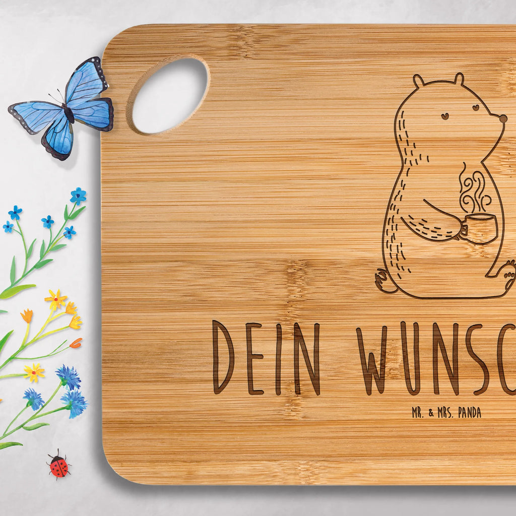 Personalisiertes Schneidebrett Bär Kaffee Schneidebrett Für Paare Mit Namen, Werbegeschenk mit Text, Schneidebrett Geburtstag Mit Gravur, Schneidebrett Mit Initialen, Schneidebrett Mit Datum, Schneidebrett selber gestalten, Schneidebrett Selbst Gestalten, Schneidebrett Für Grillfans Mit Gravur, Schneidebrett Mit Wunschtext, Schneidebrett Hochzeit Geschenk Mit Gravur, Schneidebrett Mit Logo, Schneidebrett Holz Mit Namen, Schneidebrett Mit Motiv Und Namen, Schneidebrett Bambus Mit Gravur, Personalisiertes Schneidebrett, Schneidebrett Mit Namen, Frühstücksbrett Mit Namen, Holzbrett Mit Gravur, Schneidebrett Geschenk Personalisiert, Schneidebrett Mit Herzen Und Wunschtext, Schneidebrett individuell, Küchenbrett Mit Namen, Schneidebrett Mit Gravur, Schneidebrett Mit Spruch Und Namen, Geschenkidee Schneidebrett Mit Namen, Schneidebrett Familie Mit Namen, Schneidebrett Mit Personalisierung, Bambusbrettchen Mit Gravur, Bambusbrett Mit Namen, Hochwertiges Schneidebrett Mit Gravur, Werbegeschenk mit Firmennamen, Personalisiertes Küchenbrett, Personalisiertes Bambus Schneidebrett, Bär, Teddy, Teddybär, Motivation, Coffee, Kaffee, guten Morgen, Welt erobern, Welt retten, Morgenroutine, Bären