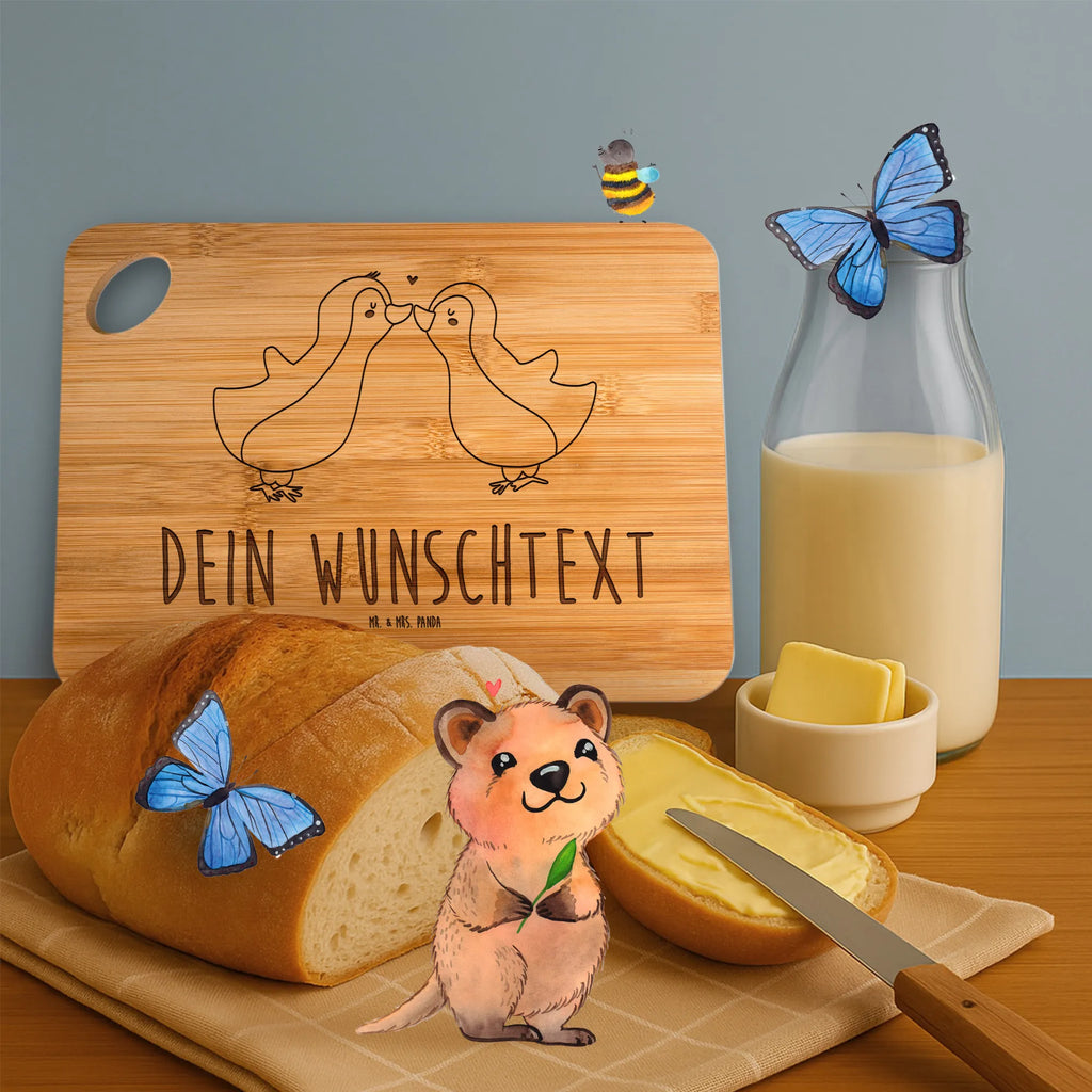 Personalisiertes Schneidebrett Pinguine Kuss Werbegeschenk mit Text, Schneidebrett Geburtstag Mit Gravur, Geschenkidee Schneidebrett Mit Namen, Personalisiertes Bambus Schneidebrett, Schneidebrett Selbst Gestalten, Schneidebrett individuell, Personalisiertes Küchenbrett, Schneidebrett Bambus Mit Gravur, Schneidebrett Geschenk Personalisiert, Schneidebrett Hochzeit Geschenk Mit Gravur, Bambusbrett Mit Namen, Schneidebrett Für Grillfans Mit Gravur, Frühstücksbrett Mit Namen, Schneidebrett Mit Personalisierung, Schneidebrett selber gestalten, Werbegeschenk mit Firmennamen, Schneidebrett Mit Initialen, Schneidebrett Mit Namen, Hochwertiges Schneidebrett Mit Gravur, Schneidebrett Mit Wunschtext, Schneidebrett Familie Mit Namen, Schneidebrett Holz Mit Namen, Schneidebrett Mit Logo, Schneidebrett Mit Gravur, Holzbrett Mit Gravur, Schneidebrett Mit Motiv Und Namen, Schneidebrett Mit Datum, Personalisiertes Schneidebrett, Küchenbrett Mit Namen, Schneidebrett Mit Herzen Und Wunschtext, Bambusbrettchen Mit Gravur, Schneidebrett Mit Spruch Und Namen, Schneidebrett Für Paare Mit Namen, Liebe, Partner, Freund, Freundin, Ehemann, Ehefrau, Heiraten, Verlobung, Heiratsantrag, Liebesgeschenk, Jahrestag, Hocheitstag, Hochzeitstag, Geschenk für Partner, für Männer, Geschenk für Frauen, Valentinstag, Geschenk für Freundin, für Ehemann, Liebesbeweis, Mitbringsel