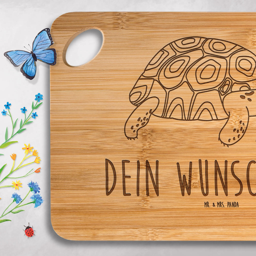 Personalisiertes Schneidebrett Schildkröte Marschieren Geschenkidee Schneidebrett Mit Namen, Schneidebrett Selbst Gestalten, Bambusbrettchen Mit Gravur, Schneidebrett Familie Mit Namen, Holzbrett Mit Gravur, Personalisiertes Küchenbrett, Schneidebrett Mit Gravur, Schneidebrett Mit Motiv Und Namen, Schneidebrett Mit Datum, Personalisiertes Schneidebrett, Schneidebrett selber gestalten, Schneidebrett Geschenk Personalisiert, Schneidebrett individuell, Schneidebrett Mit Personalisierung, Werbegeschenk mit Text, Schneidebrett Mit Wunschtext, Schneidebrett Mit Namen, Bambusbrett Mit Namen, Personalisiertes Bambus Schneidebrett, Schneidebrett Mit Herzen Und Wunschtext, Werbegeschenk mit Firmennamen, Schneidebrett Für Grillfans Mit Gravur, Schneidebrett Mit Initialen, Schneidebrett Hochzeit Geschenk Mit Gravur, Schneidebrett Bambus Mit Gravur, Schneidebrett Für Paare Mit Namen, Frühstücksbrett Mit Namen, Schneidebrett Mit Spruch Und Namen, Schneidebrett Holz Mit Namen, Hochwertiges Schneidebrett Mit Gravur, Schneidebrett Geburtstag Mit Gravur, Schneidebrett Mit Logo, Küchenbrett Mit Namen, Meerestiere, Meer, Urlaub, Schildkröte, Reiselust, Abenteuer, Schildkröten, Lieblingsmensch, Motivation, Inspiration, Neustart, get lost