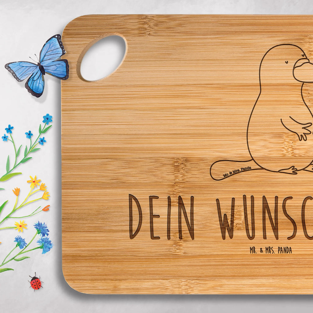 Personalisiertes Schneidebrett Schnabeltier Mut Personalisiertes Bambus Schneidebrett, Schneidebrett selber gestalten, Schneidebrett Mit Spruch Und Namen, Schneidebrett Geburtstag Mit Gravur, Schneidebrett Hochzeit Geschenk Mit Gravur, Schneidebrett Holz Mit Namen, Schneidebrett Mit Personalisierung, Schneidebrett Mit Motiv Und Namen, Schneidebrett Mit Logo, Schneidebrett Mit Gravur, Schneidebrett Für Paare Mit Namen, Hochwertiges Schneidebrett Mit Gravur, Schneidebrett Mit Initialen, Küchenbrett Mit Namen, Geschenkidee Schneidebrett Mit Namen, Schneidebrett individuell, Schneidebrett Selbst Gestalten, Schneidebrett Bambus Mit Gravur, Bambusbrettchen Mit Gravur, Schneidebrett Mit Namen, Holzbrett Mit Gravur, Schneidebrett Geschenk Personalisiert, Frühstücksbrett Mit Namen, Schneidebrett Mit Herzen Und Wunschtext, Schneidebrett Für Grillfans Mit Gravur, Schneidebrett Mit Wunschtext, Schneidebrett Familie Mit Namen, Personalisiertes Schneidebrett, Werbegeschenk mit Firmennamen, Bambusbrett Mit Namen, Werbegeschenk mit Text, Personalisiertes Küchenbrett, Schneidebrett Mit Datum, Meerestiere, Meer, Urlaub, mutig, Motivation, Mut, Lebensweisheit, Weltreise, Büro, Raodtrip, Schnabeltier, Training, Schnabeltiere, Neuanfang, Arbeit, Neustart