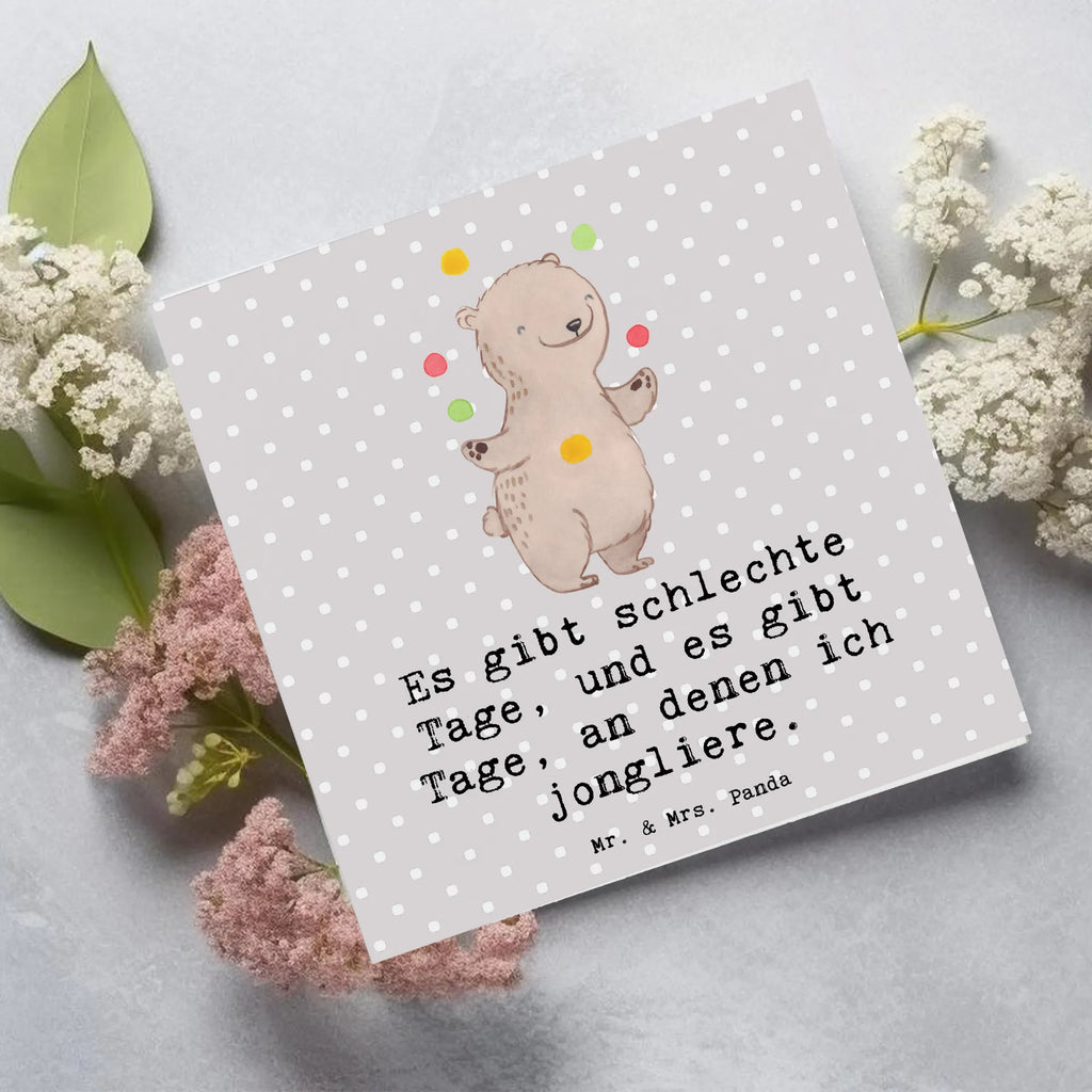 Deluxe Card bear Juggle Hochzeitskarte, Karte, Hochwertige Klappkarte, Klappkarte, Grußkarte, Einladungskarte, Geburtstagskarte, Glückwunschkarte, Hochwertige Grußkarte, Geschenk, Sport, Sportart, Hobby, Schenken, Danke, Dankeschön, Auszeichnung, Gewinn, Sportler, Jonglieren, Zirkus, Jongleur, Artistik