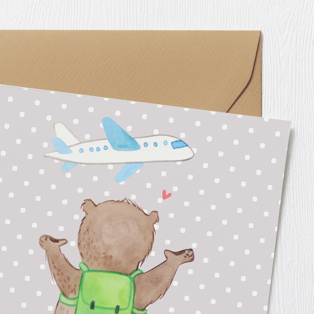 Deluxe Card bear Travel Klappkarte, Hochwertige Klappkarte, Hochwertige Grußkarte, Glückwunschkarte, Geburtstagskarte, Grußkarte, Karte, Einladungskarte, Hochzeitskarte, Geschenk, Sport, Sportart, Hobby, Schenken, Danke, Dankeschön, Auszeichnung, Gewinn, Sportler, Urlaub, Reisebüro, Reiseveranstalter, Auslandsjahr, Schüleraustausch, Weltreise, Reisegruppe, Urlaube, Reisen, Austauschjahr