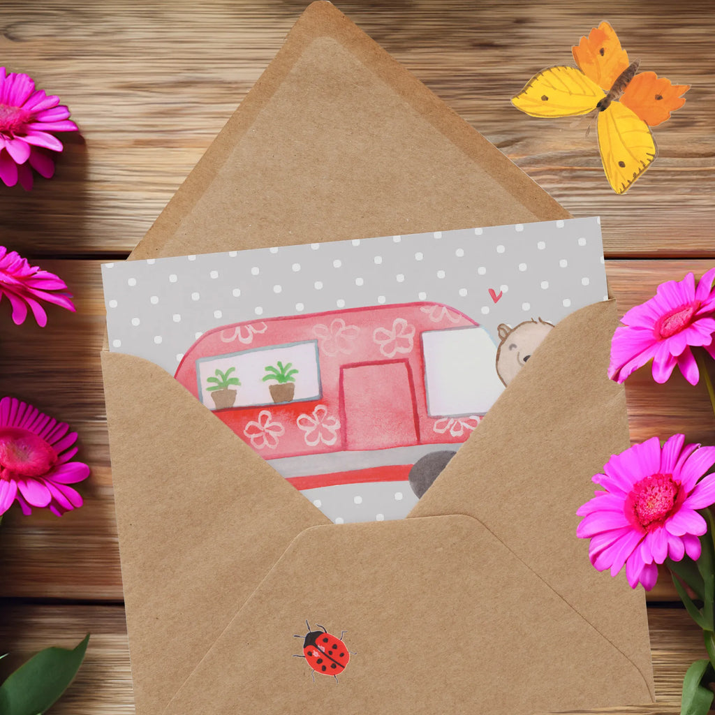 Deluxe Karte Bär Camper Hochwertige Klappkarte, Karte, Hochzeitskarte, Klappkarte, Hochwertige Grußkarte, Geburtstagskarte, Grußkarte, Glückwunschkarte, Einladungskarte, Geschenk, Sport, Sportart, Hobby, Schenken, Danke, Dankeschön, Auszeichnung, Gewinn, Sportler, Roadtrip, Campen, Wohnmobil, Campingplatz, Camper, Urlaub, Zelten