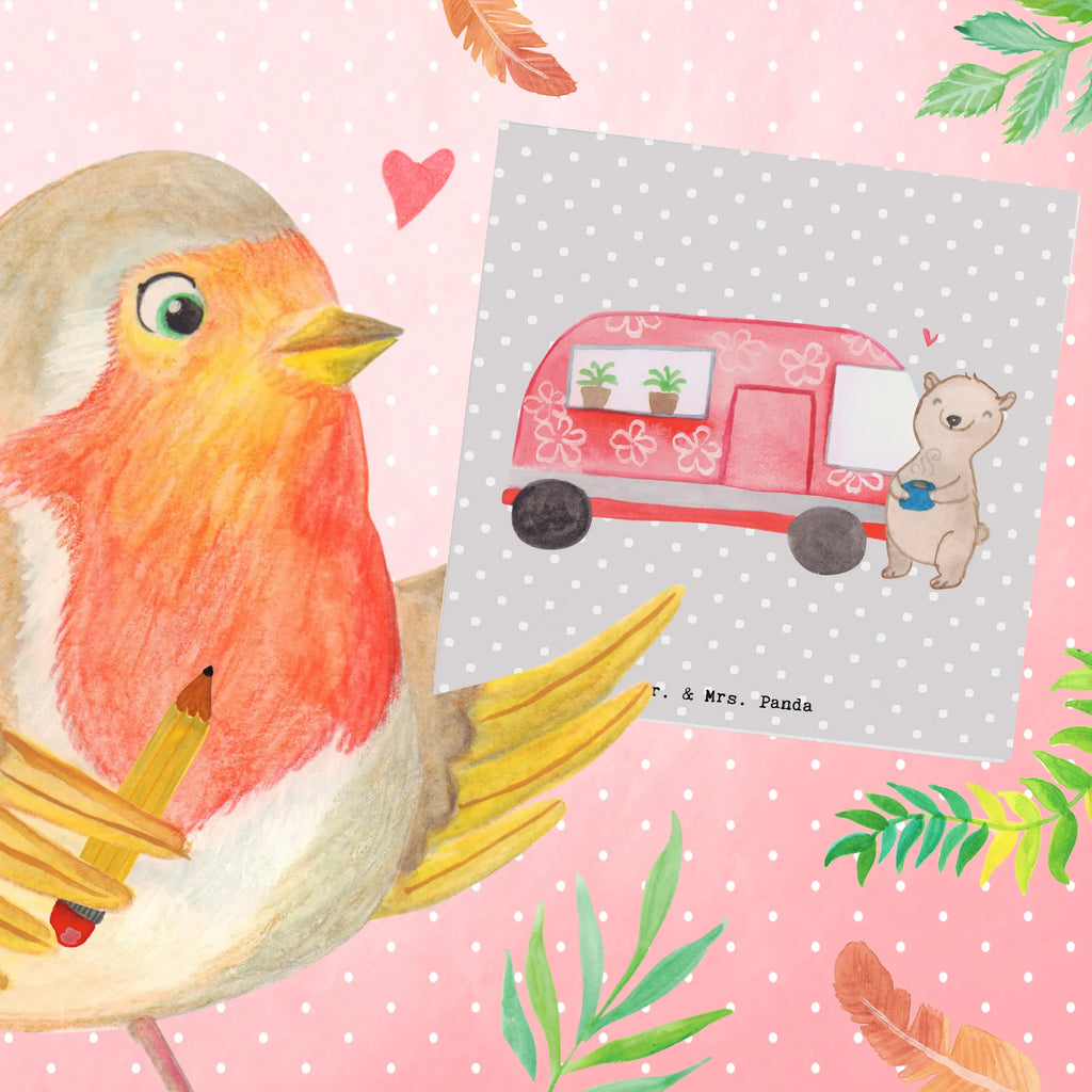 Deluxe Karte Bär Camper Hochwertige Klappkarte, Karte, Hochzeitskarte, Klappkarte, Hochwertige Grußkarte, Geburtstagskarte, Grußkarte, Glückwunschkarte, Einladungskarte, Geschenk, Sport, Sportart, Hobby, Schenken, Danke, Dankeschön, Auszeichnung, Gewinn, Sportler, Roadtrip, Campen, Wohnmobil, Campingplatz, Camper, Urlaub, Zelten