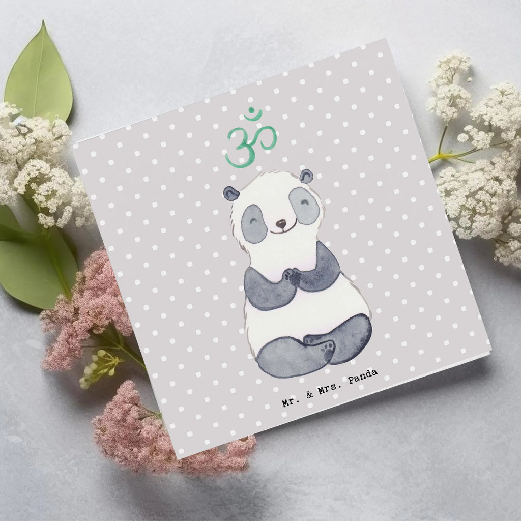 Deluxe Karte Panda Meditieren Hochwertige Klappkarte, Karte, Hochwertige Grußkarte, Hochzeitskarte, Einladungskarte, Grußkarte, Geburtstagskarte, Glückwunschkarte, Klappkarte, Geschenk, Sport, Sportart, Hobby, Schenken, Danke, Dankeschön, Auszeichnung, Gewinn, Sportler, Meditationskurs, Meditation, Meditieren