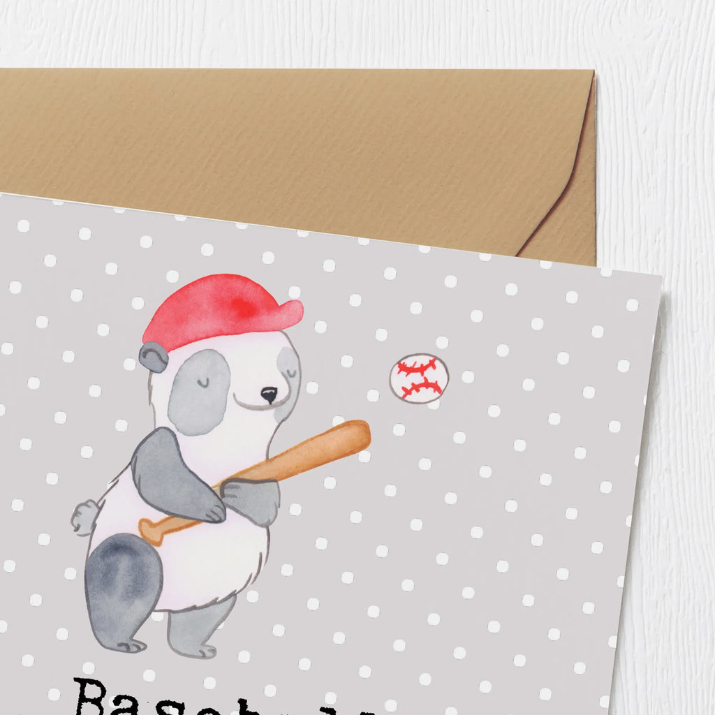 Deluxe Karte Panda Baseball spielen Hochwertige Grußkarte, Hochwertige Klappkarte, Klappkarte, Glückwunschkarte, Karte, Grußkarte, Geburtstagskarte, Hochzeitskarte, Einladungskarte, Geschenk, Sport, Sportart, Hobby, Schenken, Danke, Dankeschön, Auszeichnung, Gewinn, Sportler, Baseballverein, Baseball Match, Baseball spielen, Baseballplatz, Ballsport, Baseball Spielen