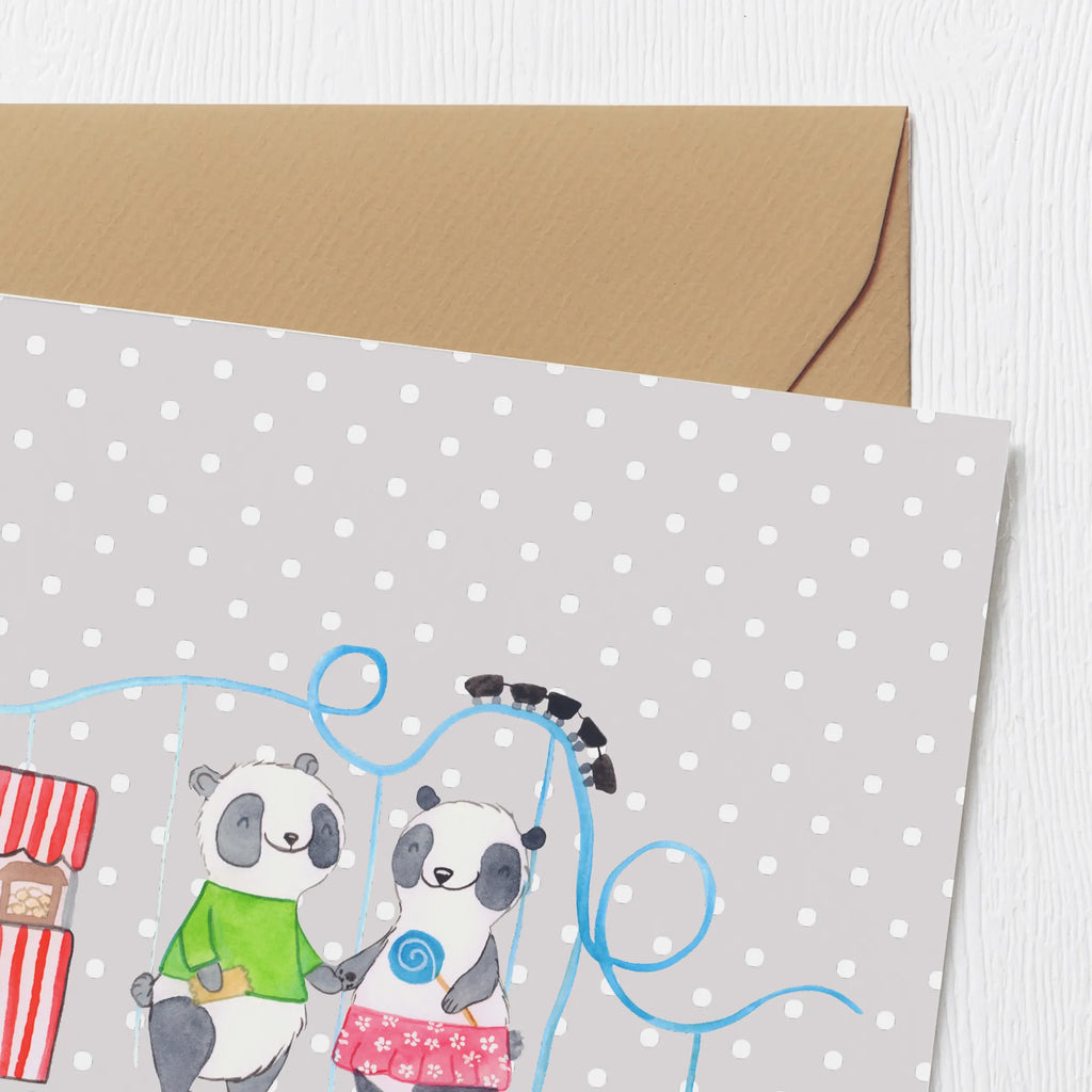 Deluxe Card pandas visit amusement park Geburtstagskarte, Karte, Hochwertige Klappkarte, Hochwertige Grußkarte, Klappkarte, Hochzeitskarte, Einladungskarte, Glückwunschkarte, Grußkarte, Geschenk, Sport, Sportart, Hobby, Schenken, Danke, Dankeschön, Auszeichnung, Gewinn, Sportler, Achterbahn fahren, Freizeitpark besuchen