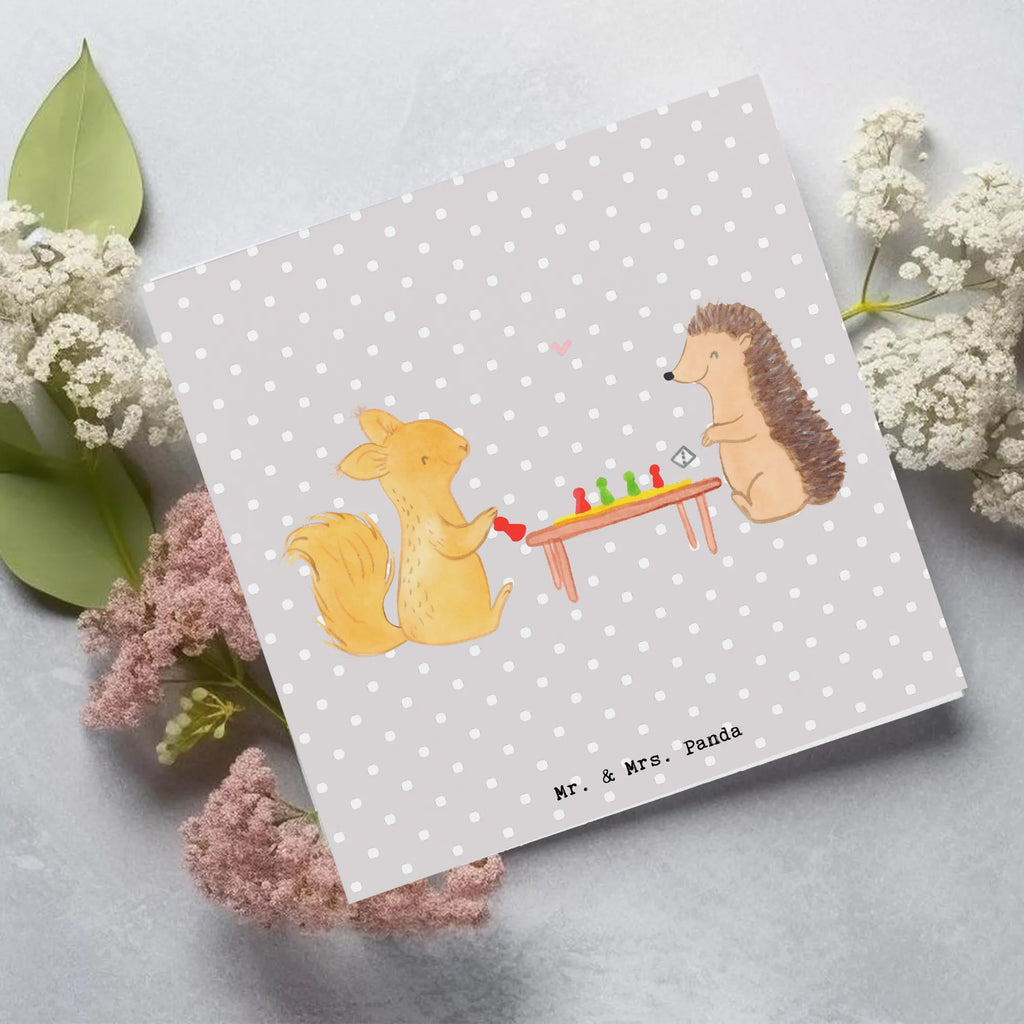 Deluxe Card Squirrel board games Glückwunschkarte, Einladungskarte, Karte, Klappkarte, Hochwertige Klappkarte, Geburtstagskarte, Hochzeitskarte, Grußkarte, Hochwertige Grußkarte, Geschenk, Sport, Sportart, Hobby, Schenken, Danke, Dankeschön, Auszeichnung, Gewinn, Sportler, Spielen, Gesellschaftsspiele, Spieleabend