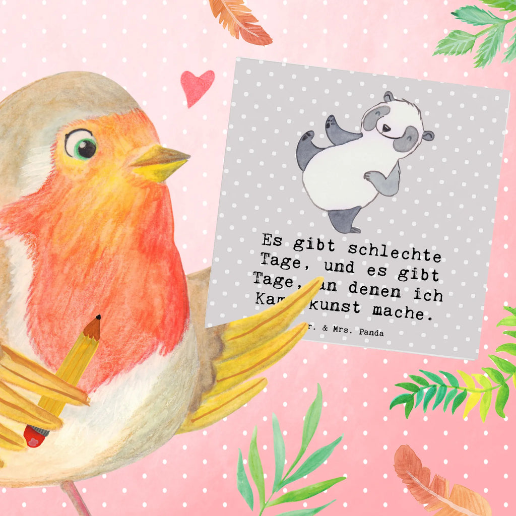 Deluxe Karte Panda Kampfkunst Geburtstagskarte, Karte, Einladungskarte, Glückwunschkarte, Hochwertige Grußkarte, Klappkarte, Grußkarte, Hochwertige Klappkarte, Hochzeitskarte, Geschenk, Sport, Sportart, Hobby, Schenken, Danke, Dankeschön, Auszeichnung, Gewinn, Sportler, Selbstverteidigung, Kampfsportarten, Kampfkunst