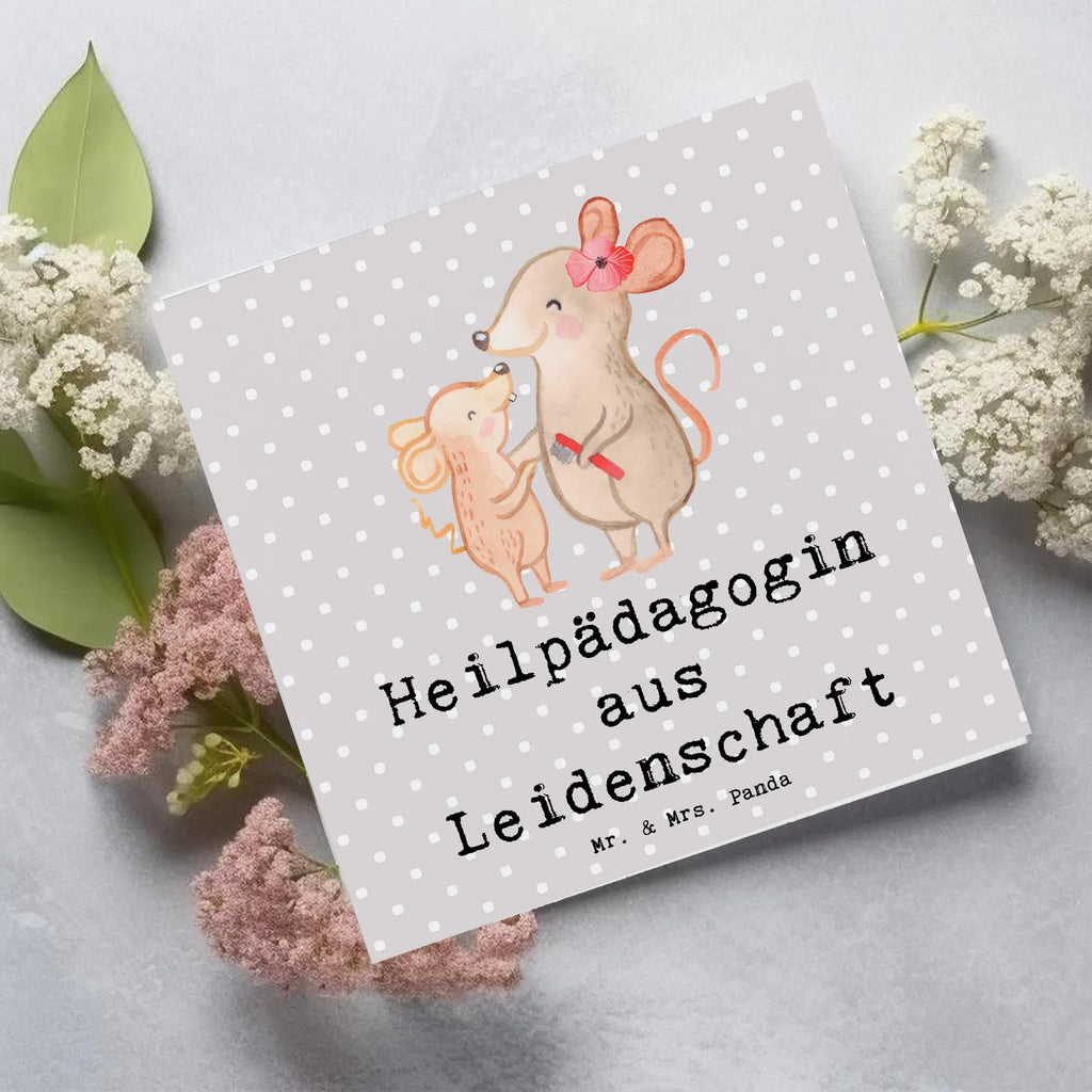 Deluxe Karte Heilpädagogin Leidenschaft Glückwunschkarte, Hochzeitskarte, Hochwertige Grußkarte, Hochwertige Klappkarte, Klappkarte, Geburtstagskarte, Karte, Grußkarte, Einladungskarte, Beruf, Ausbildung, Jubiläum, Abschied, Rente, Kollege, Kollegin, Geschenk, Schenken, Arbeitskollege, Mitarbeiter, Firma, Danke, Dankeschön, Heilpädagogin, Studium, Heilpädagogik