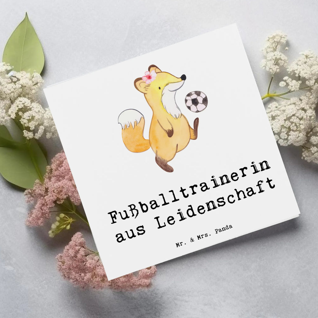 Deluxe Karte Fußballtrainerin Leidenschaft Glückwunschkarte, Hochwertige Grußkarte, Grußkarte, Karte, Geburtstagskarte, Klappkarte, Einladungskarte, Hochwertige Klappkarte, Hochzeitskarte, Beruf, Ausbildung, Jubiläum, Abschied, Rente, Kollege, Kollegin, Geschenk, Schenken, Arbeitskollege, Mitarbeiter, Firma, Danke, Dankeschön, Fußballtrainerin, Fußballspiel, Verein Fußball, Glücksbringer