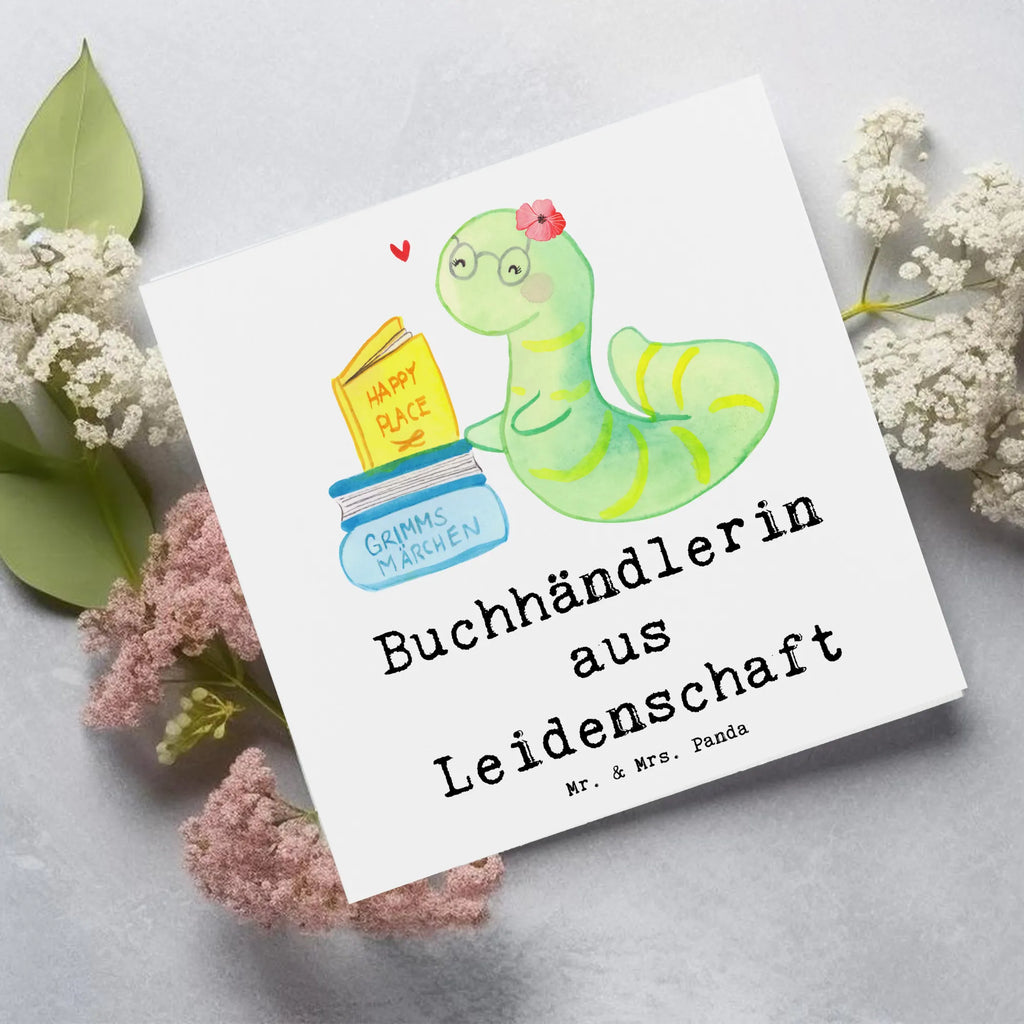 Deluxe Karte Buchhändlerin Leidenschaft Grußkarte, Einladungskarte, Hochwertige Klappkarte, Glückwunschkarte, Hochzeitskarte, Karte, Geburtstagskarte, Klappkarte, Hochwertige Grußkarte, Beruf, Ausbildung, Jubiläum, Abschied, Rente, Kollege, Kollegin, Geschenk, Schenken, Arbeitskollege, Mitarbeiter, Firma, Danke, Dankeschön, Bibliothekarin, Bücherwurm, Buchverkäuferin, Buchhandlung, Buchhändlerin