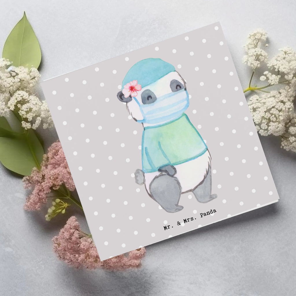 Deluxe Karte Operationsassistentin Herz Geburtstagskarte, Grußkarte, Einladungskarte, Karte, Glückwunschkarte, Hochzeitskarte, Hochwertige Klappkarte, Hochwertige Grußkarte, Klappkarte, Beruf, Ausbildung, Jubiläum, Abschied, Rente, Kollege, Kollegin, Geschenk, Schenken, Arbeitskollege, Mitarbeiter, Firma, Danke, Dankeschön, Operationsassistenz, OP Assistentin, Operationstechnische Assistentin, Operationsassistentin, OTA