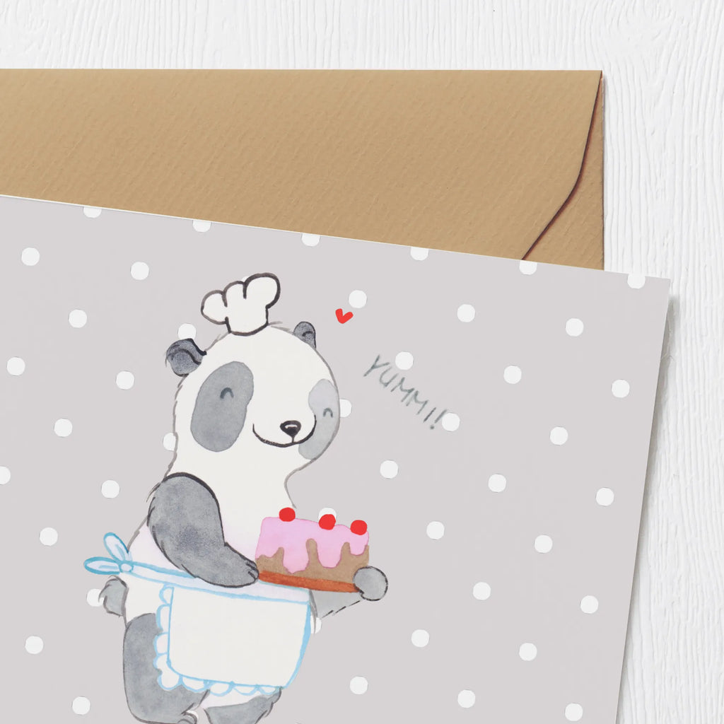 Personalisierte Deluxe Karte Panda Backen Personalisierte Glückwunschkarte, Personalisiertere Klappkarte, Personalisierte Geburtstagskarte, Personalisierte Hochzeitskarte, Grußkarten personalisiert, Personalisierte Einladungskarte, Grußkarte als Geldgeschenk, Grußkarte mit Namen, Grußkarte selbst gestalten, Personalisierte Karte, Grußkarte mit persönlichen Nachrichten, Personalisierte Grußkarte, Grußkarte selber drucken, Geschenk, Sport, Sportart, Hobby, Schenken, Danke, Dankeschön, Auszeichnung, Gewinn, Sportler, Kuchen backen, backen, Hobbybäcker