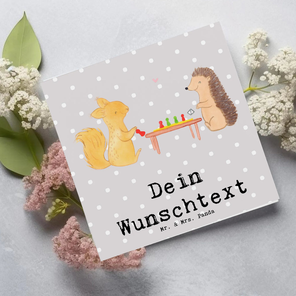 Personalisierte Deluxe Karte Eichhörnchen Gesellschaftsspiele Personalisierte Karte, Grußkarte selber drucken, Personalisierte Geburtstagskarte, Personalisierte Glückwunschkarte, Personalisierte Hochzeitskarte, Personalisierte Einladungskarte, Grußkarte als Geldgeschenk, Grußkarte mit Namen, Grußkarte mit persönlichen Nachrichten, Personalisiertere Klappkarte, Personalisierte Grußkarte, Grußkarte selbst gestalten, Grußkarten personalisiert, Geschenk, Sport, Sportart, Hobby, Schenken, Danke, Dankeschön, Auszeichnung, Gewinn, Sportler, Gesellschaftsspiele, Spielen, Spieleabend