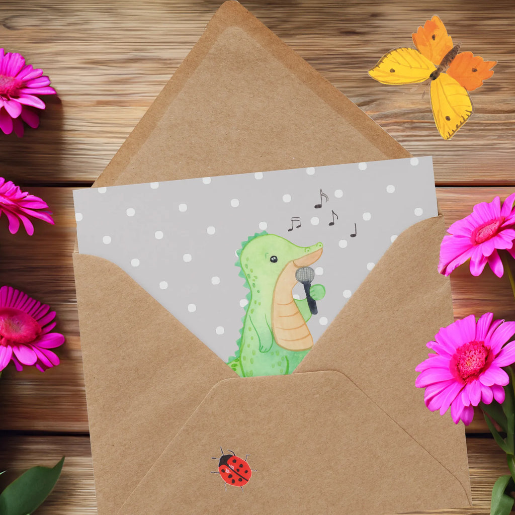 Personalized Deluxe Card crocodile To sing Grußkarte als Geldgeschenk, Grußkarte mit Namen, Grußkarte selbst gestalten, Personalisierte Geburtstagskarte, Personalisiertere Klappkarte, Personalisierte Einladungskarte, Grußkarten personalisiert, Personalisierte Karte, Personalisierte Glückwunschkarte, Grußkarte mit persönlichen Nachrichten, Grußkarte selber drucken, Personalisierte Grußkarte, Personalisierte Hochzeitskarte, Geschenk, Sport, Sportart, Hobby, Schenken, Danke, Dankeschön, Auszeichnung, Gewinn, Sportler, Gesang, Live Auftritt, Hobbysänger, Singen, Band