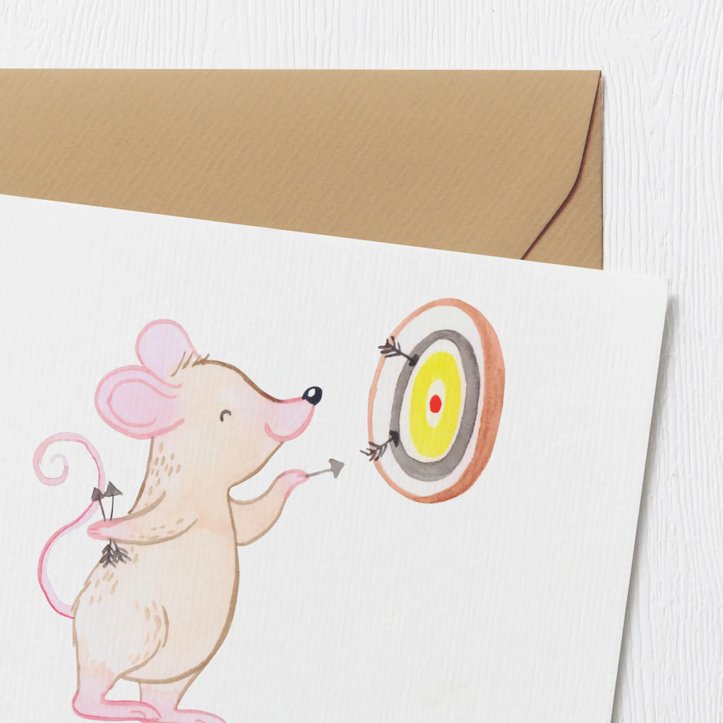 Personalized Deluxe Card Mouse play darts Personalisierte Glückwunschkarte, Grußkarte mit Namen, Personalisierte Grußkarte, Grußkarte selbst gestalten, Personalisierte Geburtstagskarte, Personalisierte Einladungskarte, Personalisierte Hochzeitskarte, Grußkarte mit persönlichen Nachrichten, Grußkarte als Geldgeschenk, Personalisiertere Klappkarte, Personalisierte Karte, Grußkarten personalisiert, Grußkarte selber drucken, Geschenk, Sport, Sportart, Hobby, Schenken, Danke, Dankeschön, Auszeichnung, Gewinn, Sportler, Dart spielen, Darten, Dart Turnier, Darts