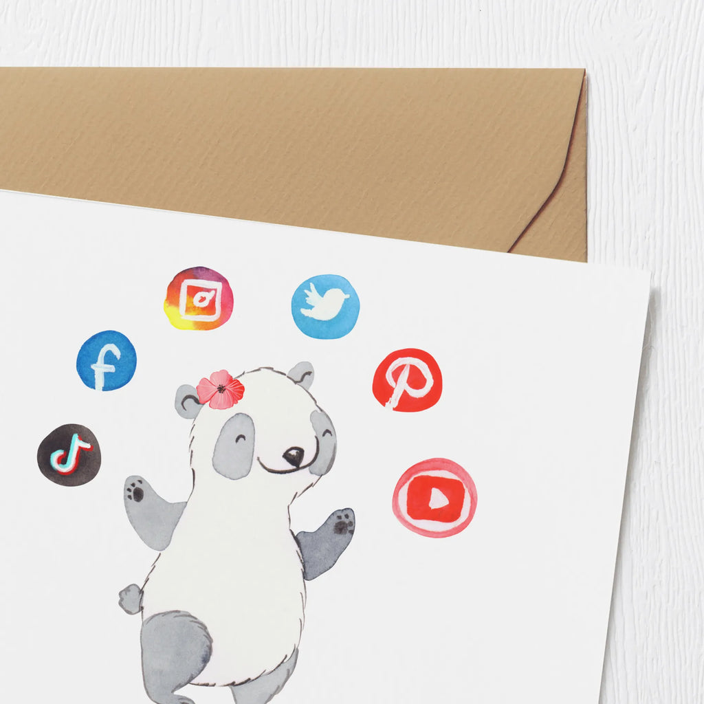 Personalisierte Deluxe Karte Social Media Managerin Herz Grußkarte selber drucken, Personalisierte Geburtstagskarte, Personalisierte Karte, Personalisierte Grußkarte, Personalisierte Einladungskarte, Personalisierte Hochzeitskarte, Grußkarten personalisiert, Grußkarte mit Namen, Grußkarte selbst gestalten, Personalisiertere Klappkarte, Grußkarte als Geldgeschenk, Grußkarte mit persönlichen Nachrichten, Personalisierte Glückwunschkarte, Beruf, Ausbildung, Jubiläum, Abschied, Rente, Kollege, Kollegin, Geschenk, Schenken, Arbeitskollege, Mitarbeiter, Firma, Danke, Dankeschön