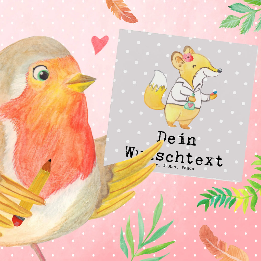 Personalized Deluxe Card Pharmacist Heart Grußkarte mit persönlichen Nachrichten, Grußkarte mit Namen, Personalisierte Karte, Personalisierte Hochzeitskarte, Personalisierte Geburtstagskarte, Personalisierte Grußkarte, Personalisierte Glückwunschkarte, Grußkarte selber drucken, Grußkarte selbst gestalten, Personalisiertere Klappkarte, Grußkarte als Geldgeschenk, Personalisierte Einladungskarte, Grußkarten personalisiert, Beruf, Ausbildung, Jubiläum, Abschied, Rente, Kollege, Kollegin, Geschenk, Schenken, Arbeitskollege, Mitarbeiter, Firma, Danke, Dankeschön, Pharmazie, Approbation, Staatsexamen, Apothekerin, Eröffnung Apotheke