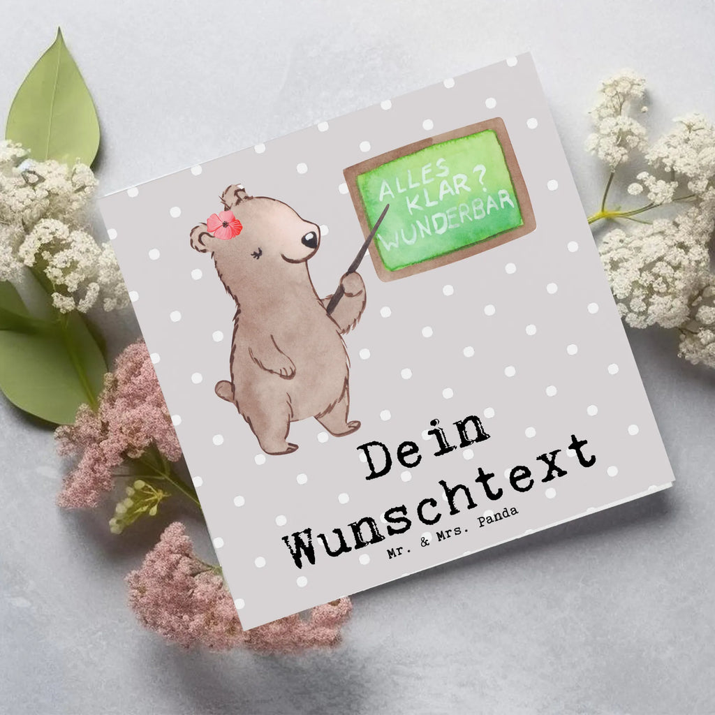 Personalisierte Deluxe Karte Dozentin Herz Personalisierte Glückwunschkarte, Grußkarte als Geldgeschenk, Grußkarte selbst gestalten, Grußkarten personalisiert, Grußkarte mit persönlichen Nachrichten, Personalisierte Geburtstagskarte, Personalisierte Karte, Personalisierte Hochzeitskarte, Personalisierte Einladungskarte, Grußkarte selber drucken, Personalisierte Grußkarte, Grußkarte mit Namen, Personalisiertere Klappkarte, Beruf, Ausbildung, Jubiläum, Abschied, Rente, Kollege, Kollegin, Geschenk, Schenken, Arbeitskollege, Mitarbeiter, Firma, Danke, Dankeschön, Universität, Akademikerin, Tutorin, Professorin, Uni, Unterricht, Vorlesung, Dozentin