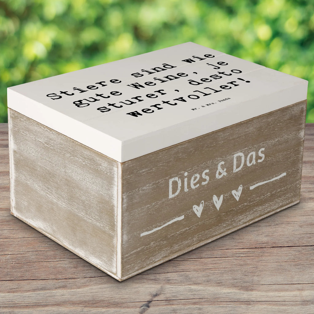 Wooden chest Saying Stiere sind wie gute Weine, je sturer, desto wertvoller! Geschenkdose, Erinnerungskiste, Schatulle, Aufbewahrungsbox, Schatzkiste, Holzkiste, Kiste, Dekokiste, Geschenkbox, Truhe, XXL, Erinnerungsbox, Tierkreiszeichen, Sternzeichen, Horoskop, Astrologie, Aszendent