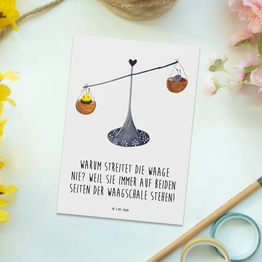Postcard Warum streitet die Waage nie? Weil sie immer auf beiden Seiten der Waagschale stehen! Dankeskarte, Karte, Einladung Geburtstag, Ansichtskarten, Grußkarte, Einladung, Ansichtskarte, Geschenkkarte, Einladungskarte, Geburtstagskarte, Einladungskarten Geburtstag, Postkarte, Tierkreiszeichen, Sternzeichen, Horoskop, Astrologie, Aszendent