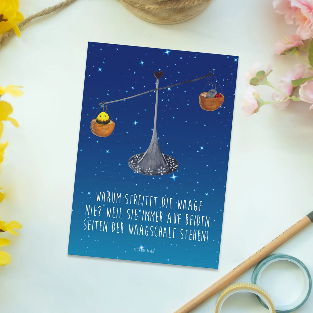 Postcard Warum streitet die Waage nie? Weil sie immer auf beiden Seiten der Waagschale stehen! Dankeskarte, Karte, Einladung Geburtstag, Ansichtskarten, Grußkarte, Einladung, Ansichtskarte, Geschenkkarte, Einladungskarte, Geburtstagskarte, Einladungskarten Geburtstag, Postkarte, Tierkreiszeichen, Sternzeichen, Horoskop, Astrologie, Aszendent